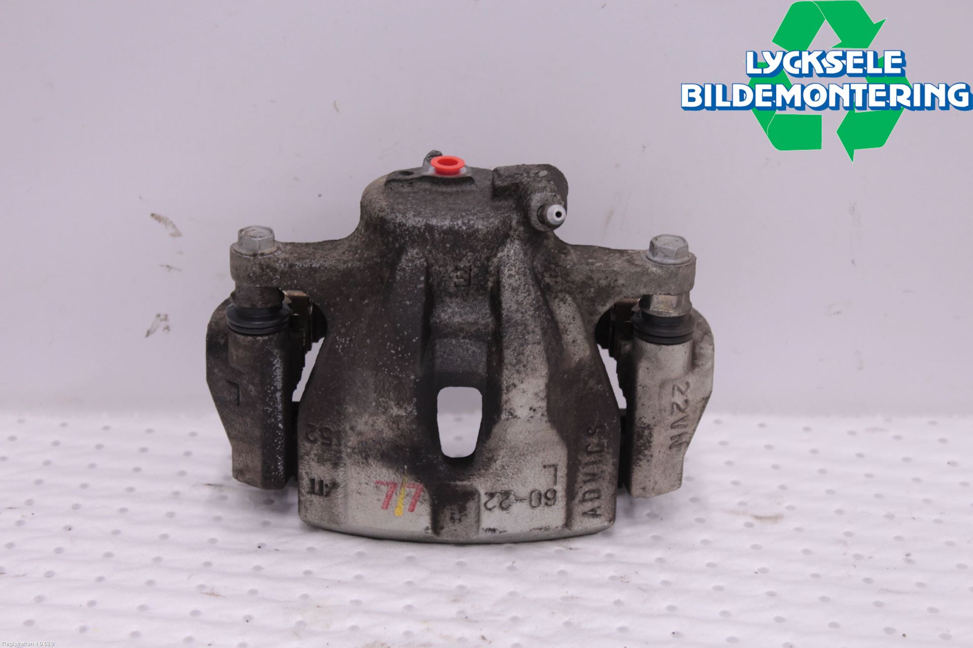 Toyota VERSO-S 11-16 Bromsok Fram Vänster