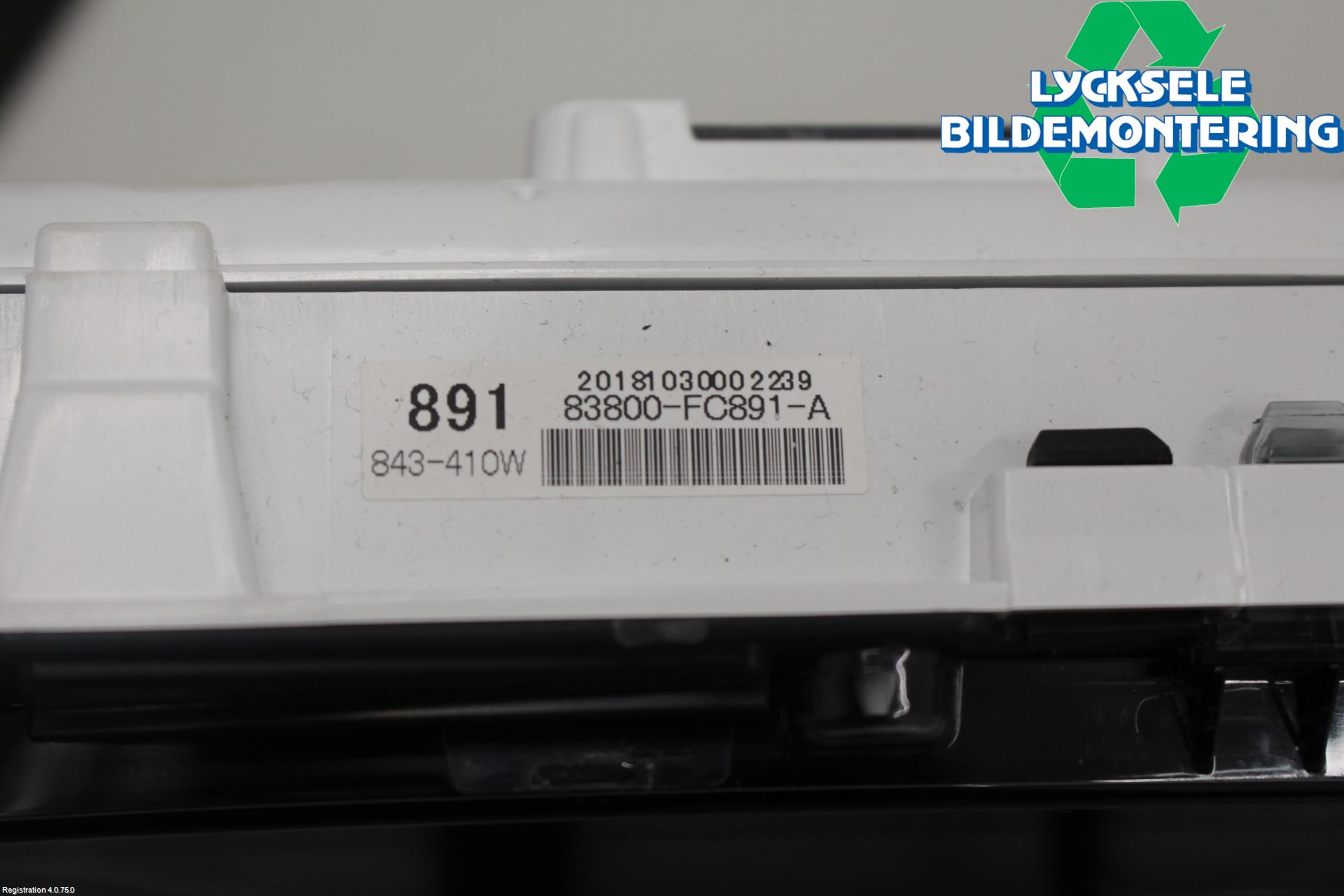 Toyota HILUX 16- Instrument Komb