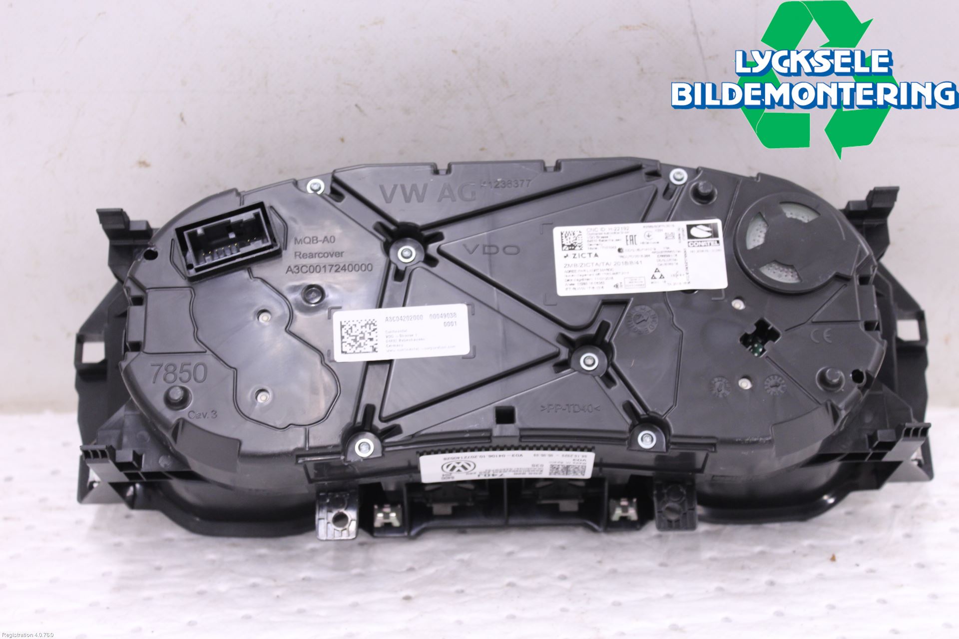 Volkswagen VW T-CROSS 19- Instrument Komb