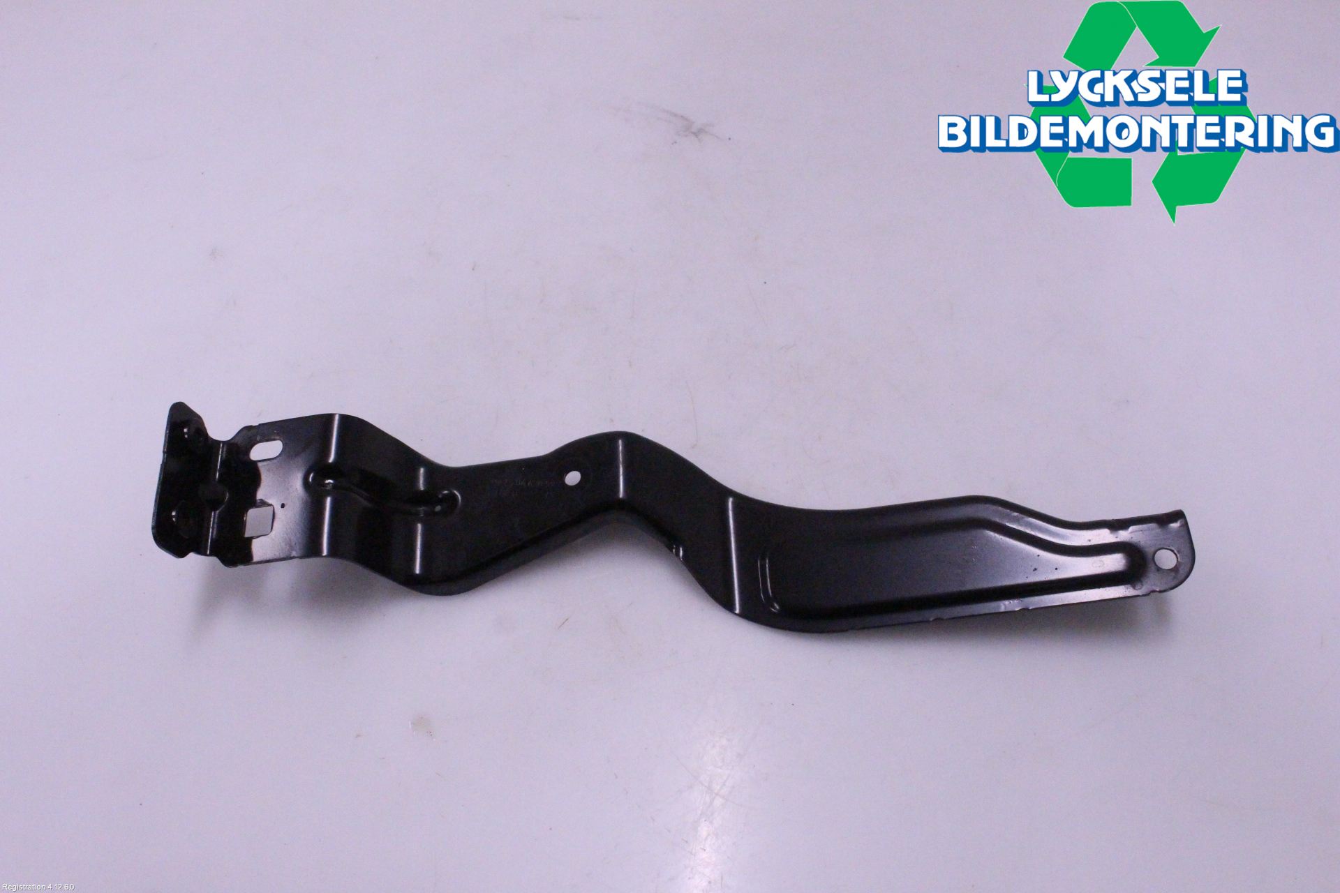 Mercedes-Benz MB C-KLASS (W204) 07-15 Strålkast Fästsarg