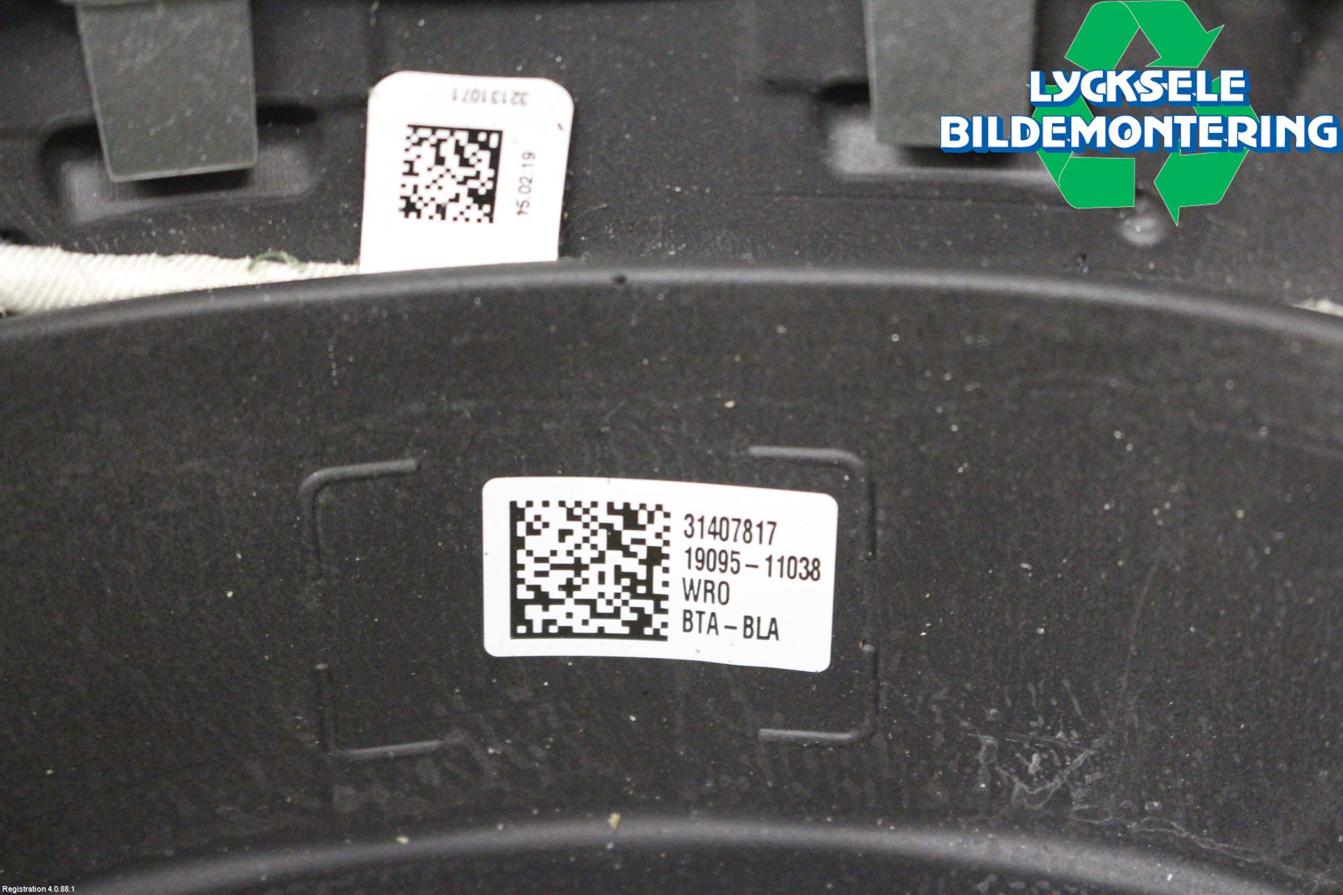 Volvo V90 CROSS COUNTRY 17->> Ratt