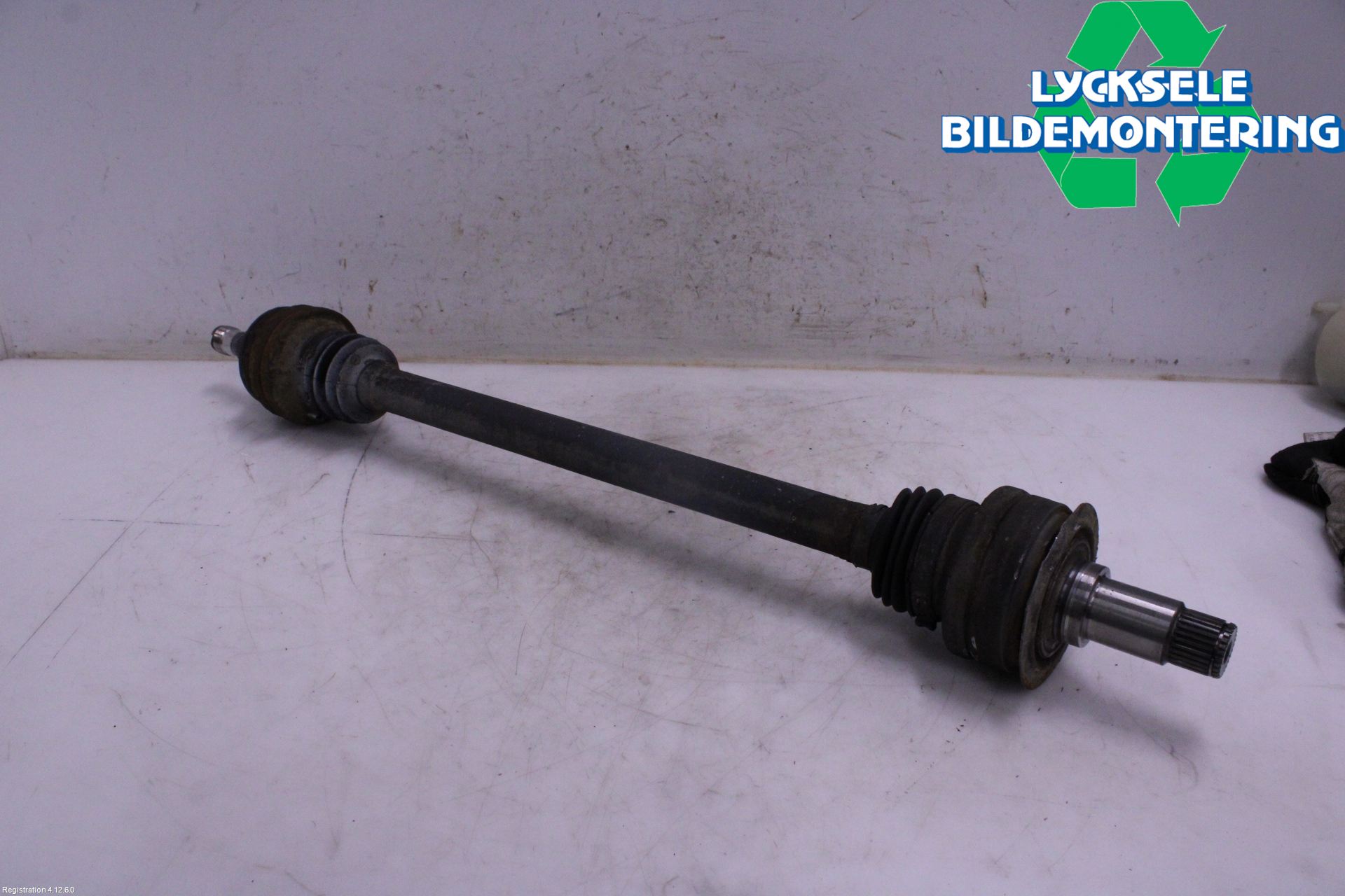 Mercedes-Benz MB E-KLASS (W212) 09-16 Drivaxel Bak Höger