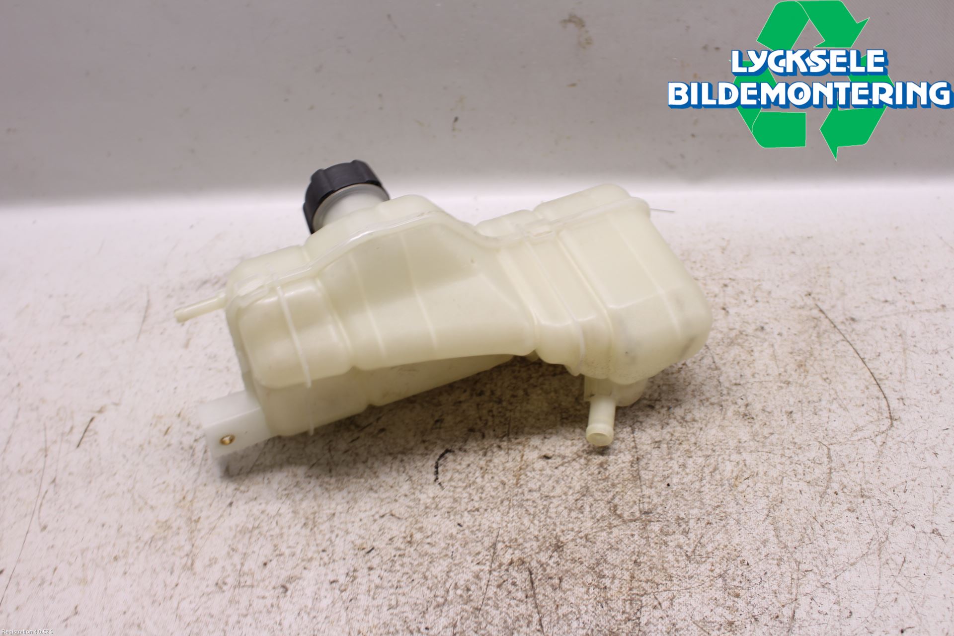 Nissan PULSAR Expansionstank