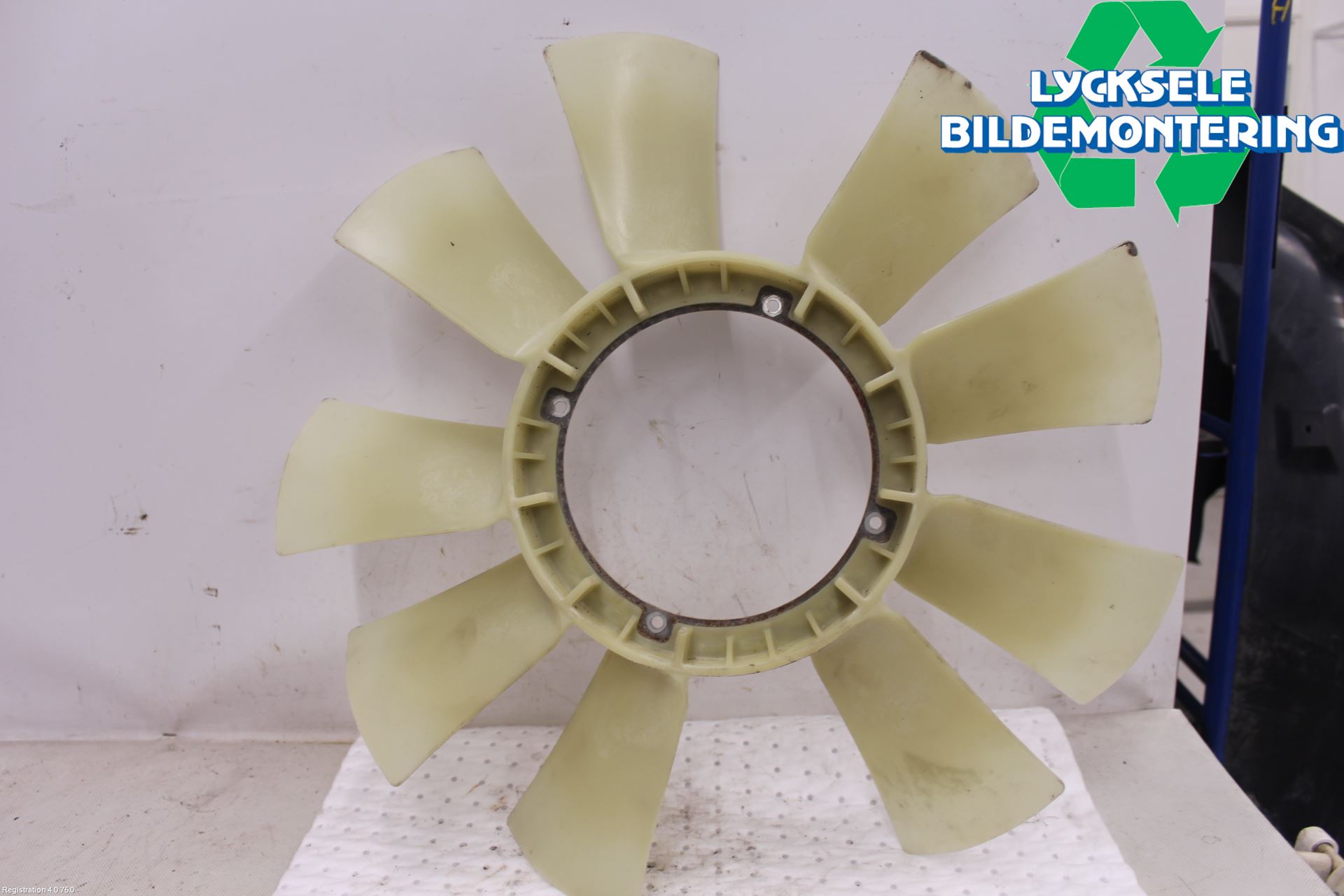 Nissan NAVARA 05-16 Kylfläkt-Vinge