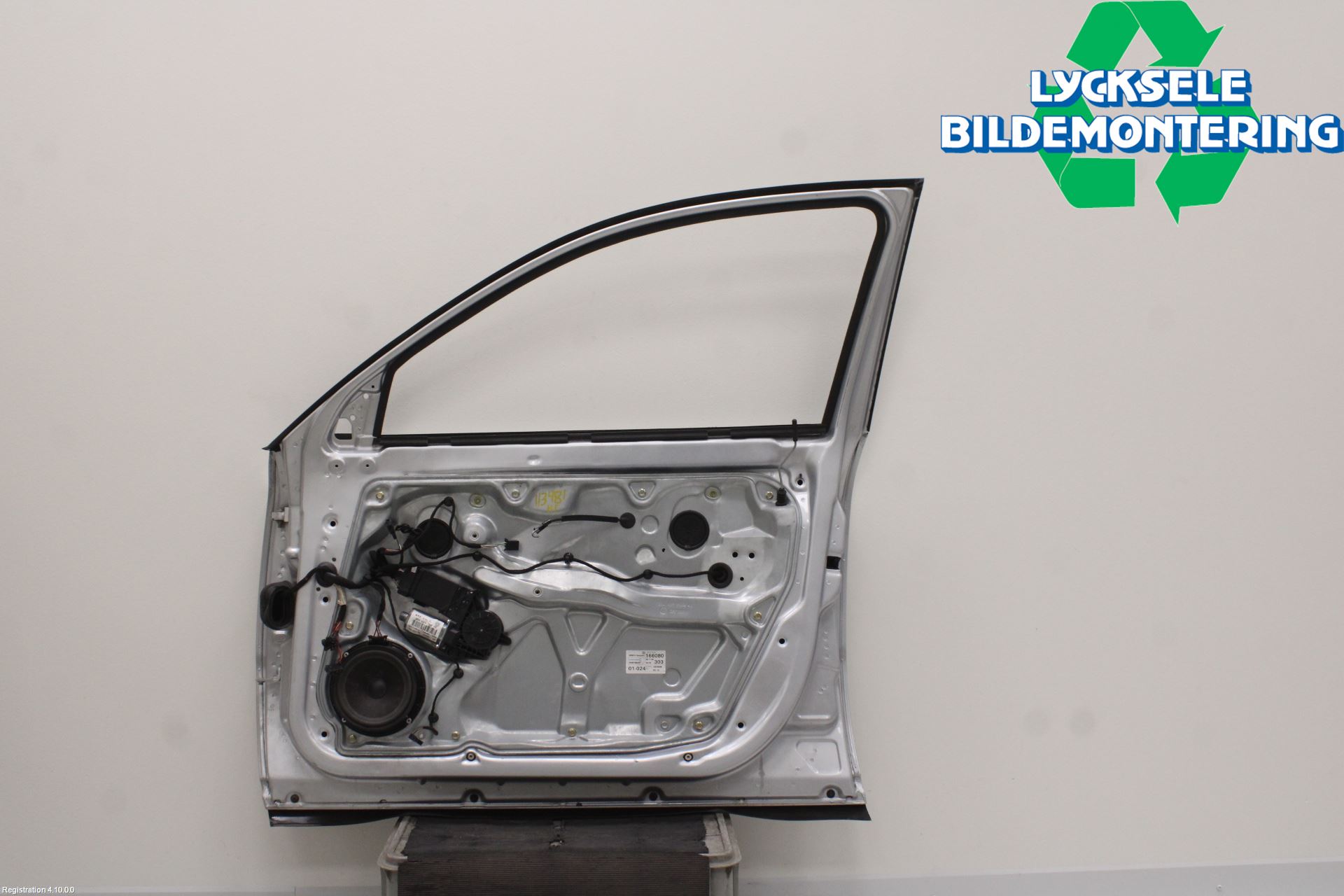 Volkswagen VW PASSAT 01-05 Dörr Fram Höger