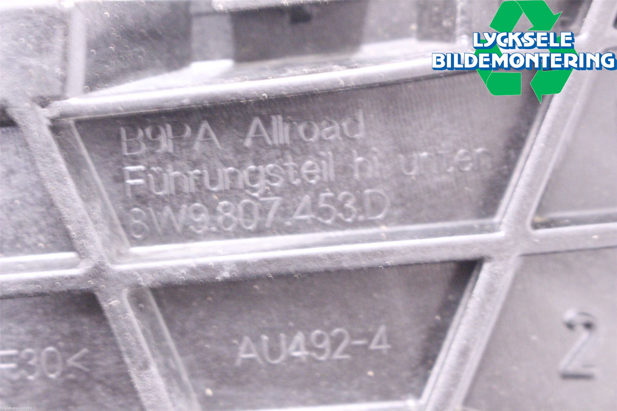 Audi A4 ALLROAD 17- Stötfångarfäste Bak Vä