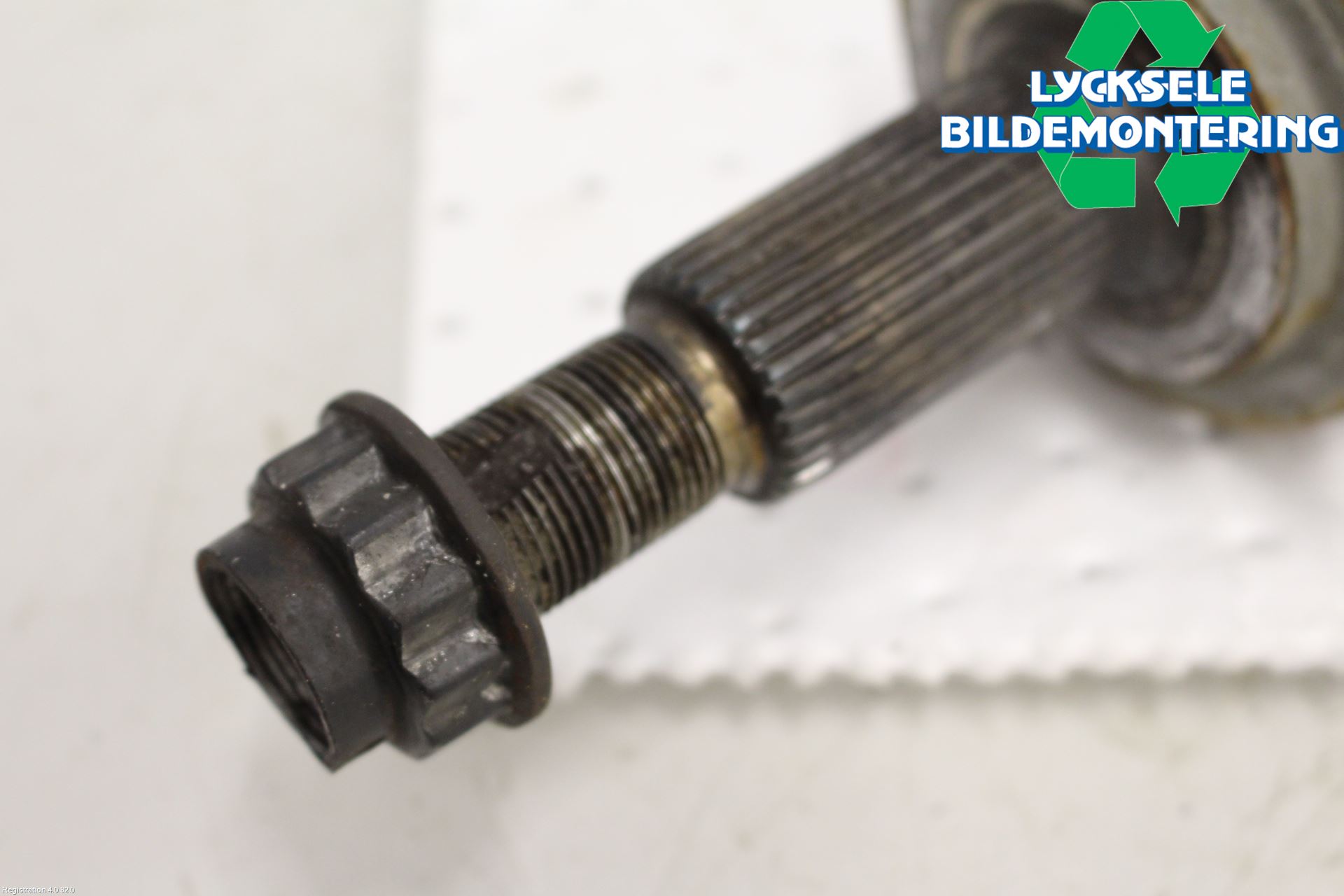 Toyota AVENSIS 09-15 Drivaxel Fram Vänster
