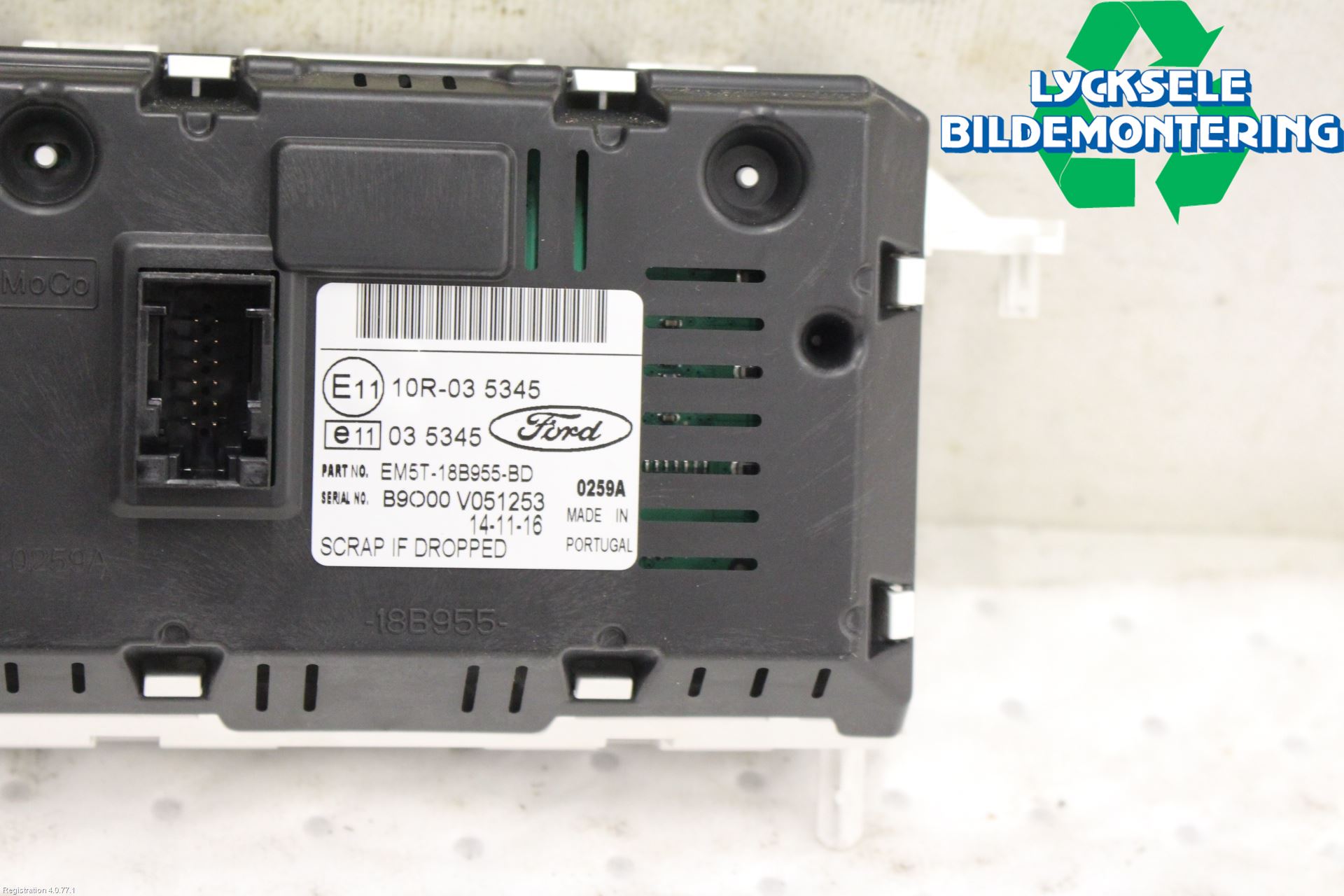 Ford TRANSIT/TOURNEO CONNECT 13-22 Bildskärm