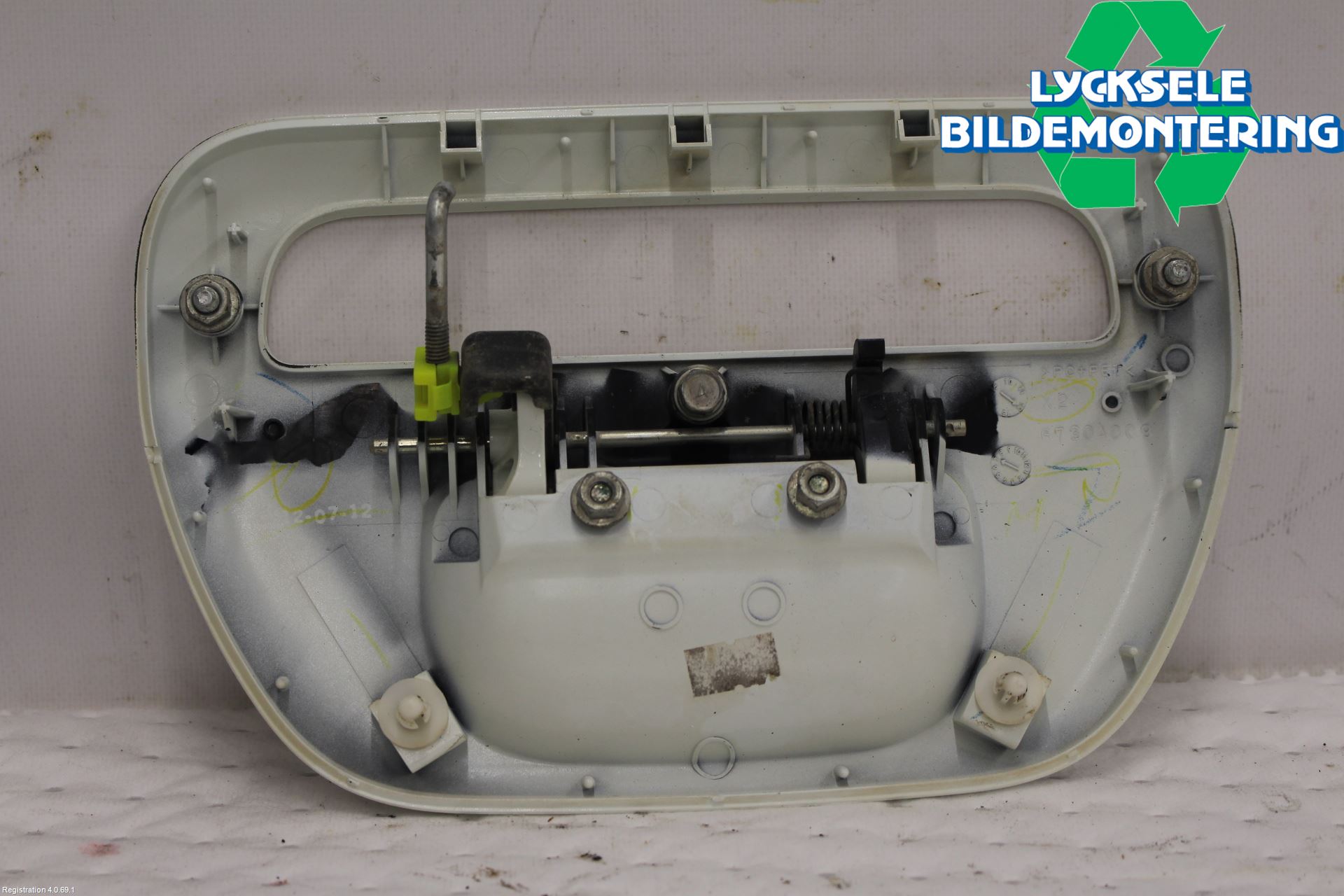 Mitsubishi L200 06-15 Bakluckehandtag