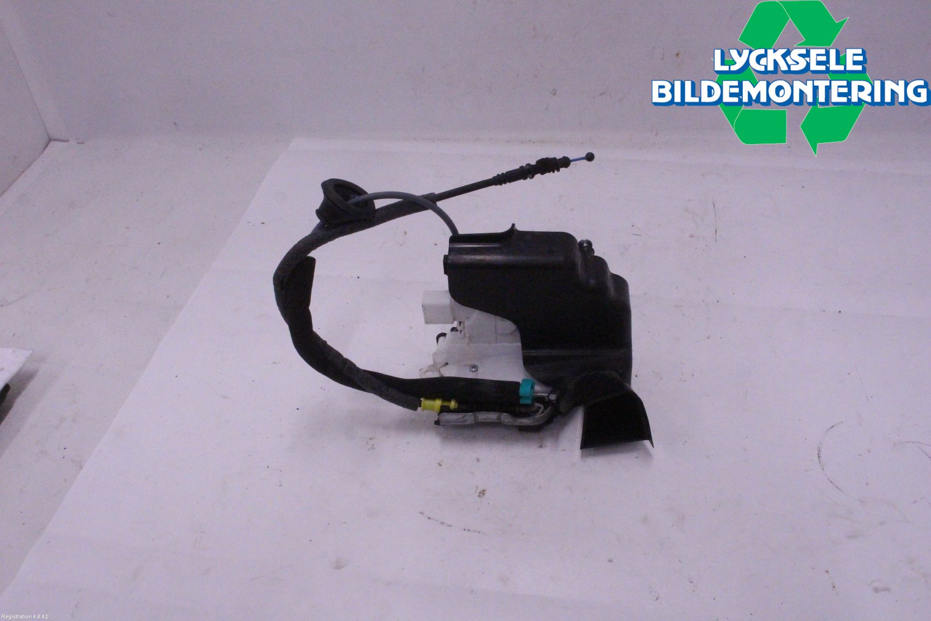 Audi A4/S4 B9 20- Låskista-Dörrlås