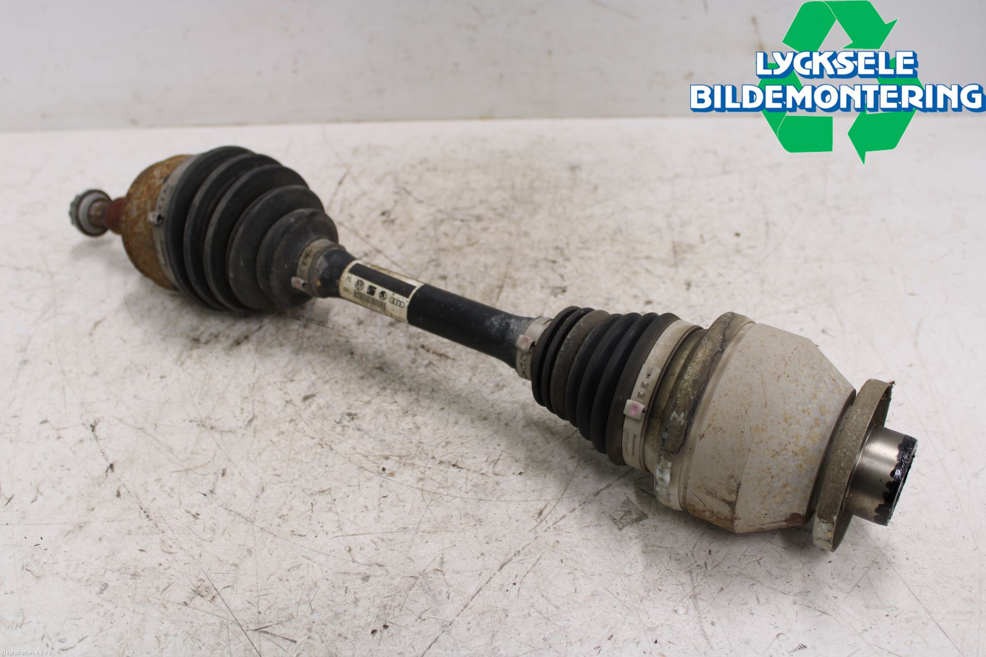 Volkswagen VW TRANSP/CARAVELLE (T6) 16-22 Drivaxel Fram Vänster