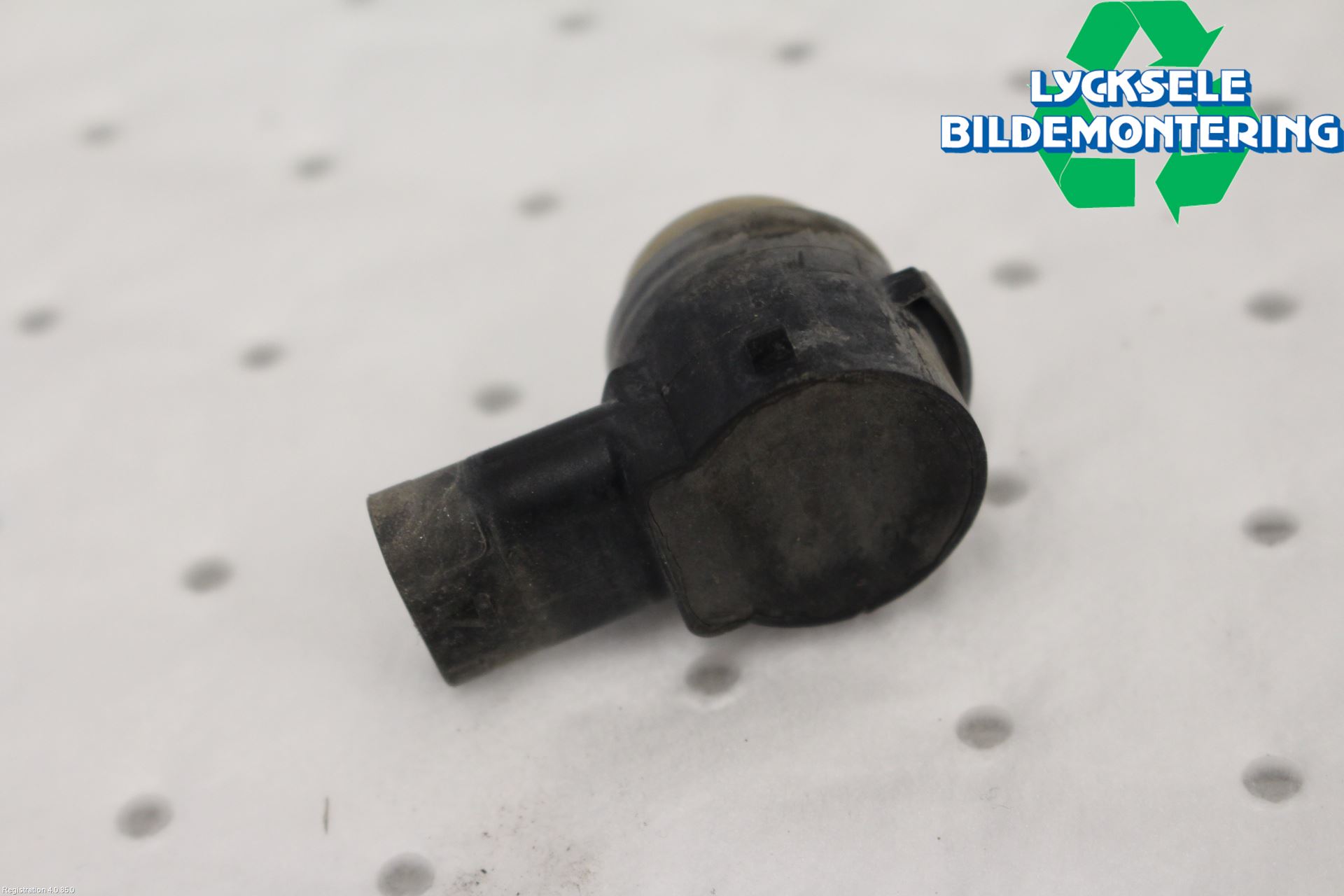 Mercedes-Benz MB C-KLASS (W205) 14-21 Parkeringshjälp Frontsensor