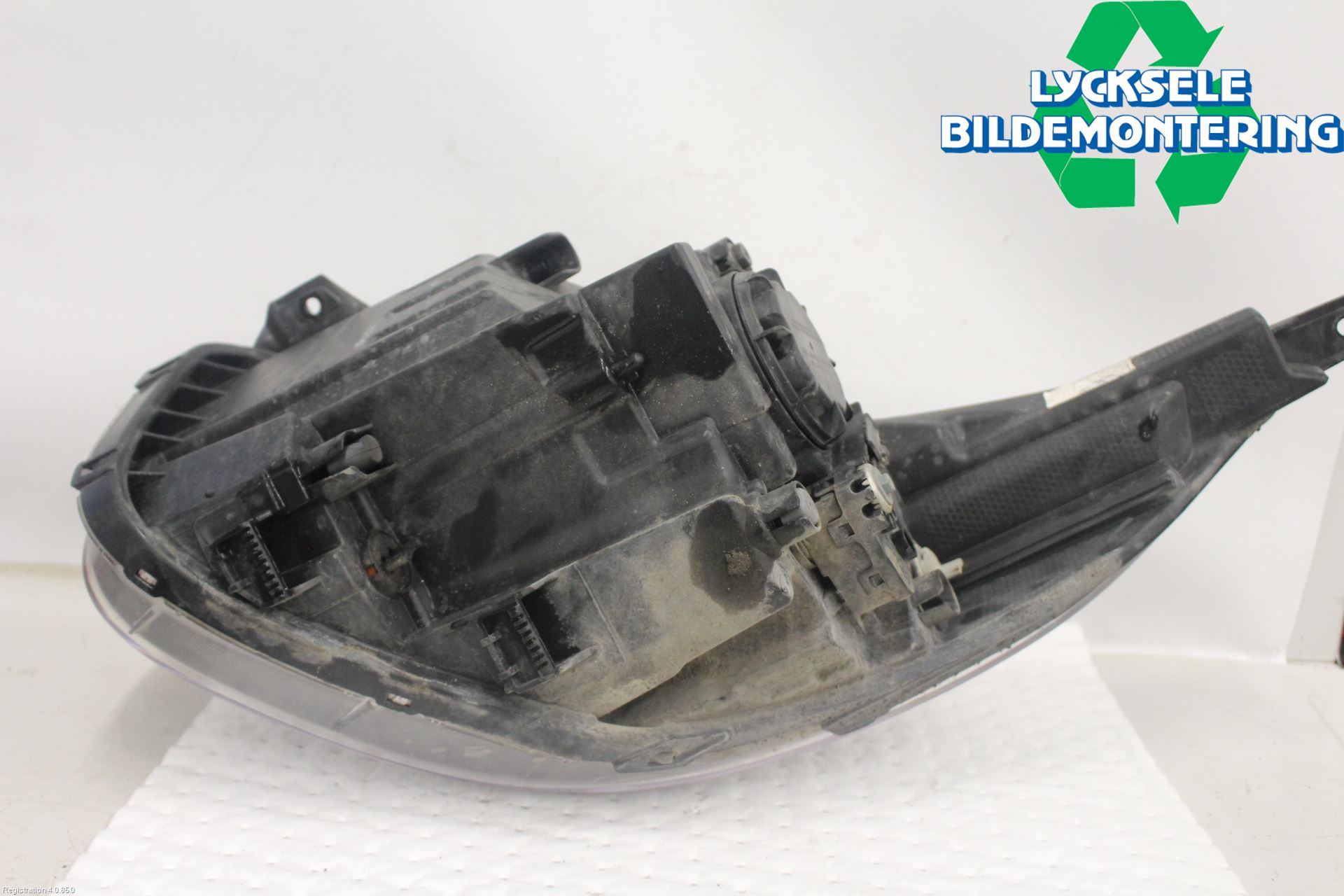 Kia PICANTO 17- Strålkastare Höger