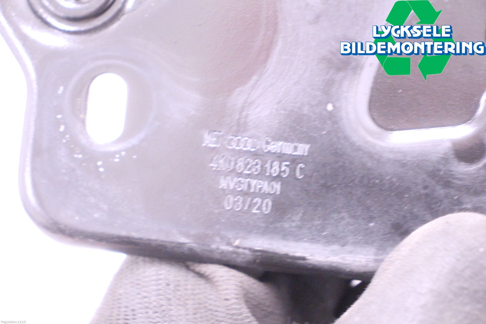 Audi A6 F2/C8 19- Huv Spärr