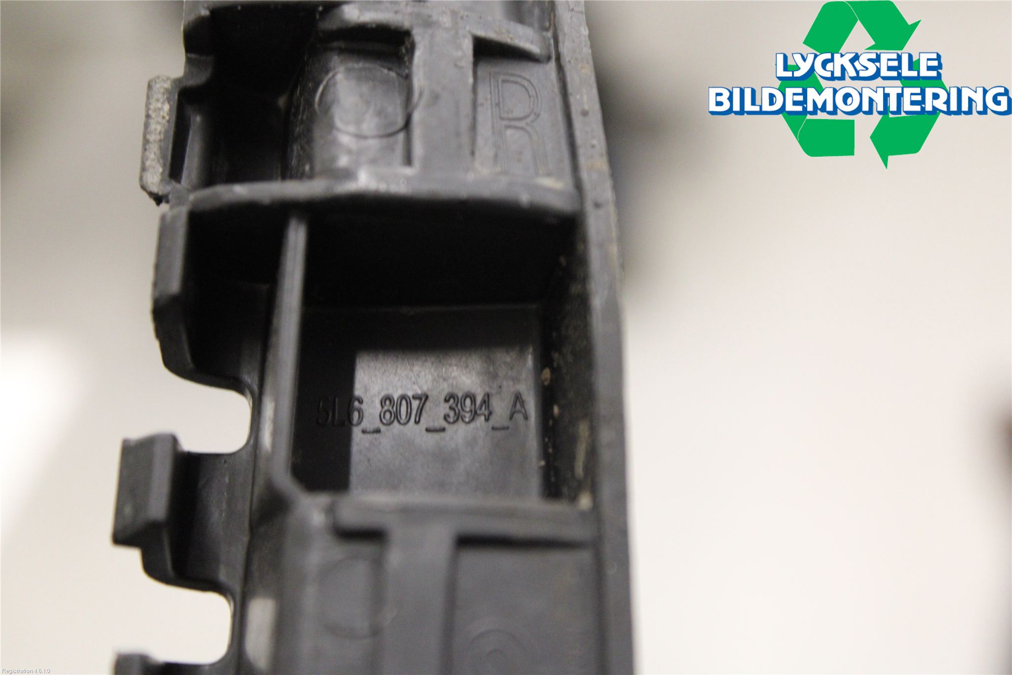 Skoda YETI Stötfångarfäste Fram Hö