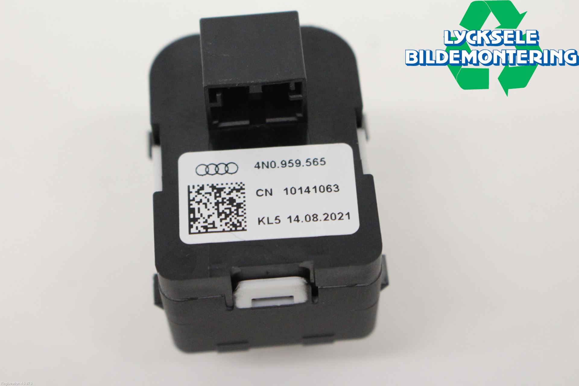 Audi A6 F2/C8 19- Strömställare Spegel