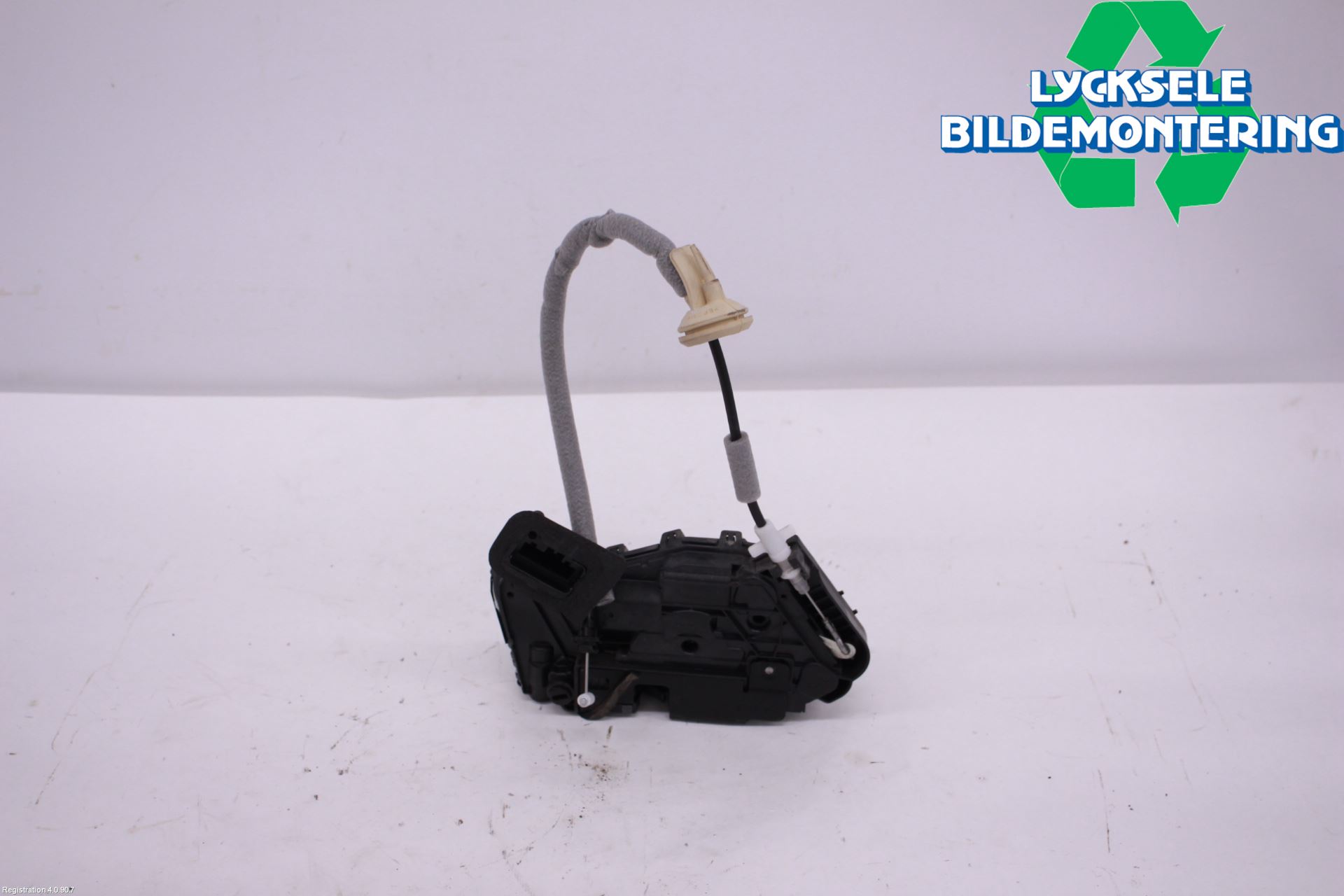 Volkswagen VW PASSAT 20-24 Låskista-Dörrlås