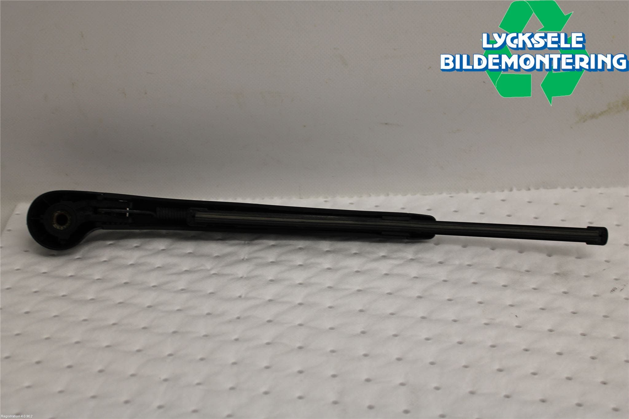 Volkswagen VW POLO VI 18->> Torkararm-Bakruta