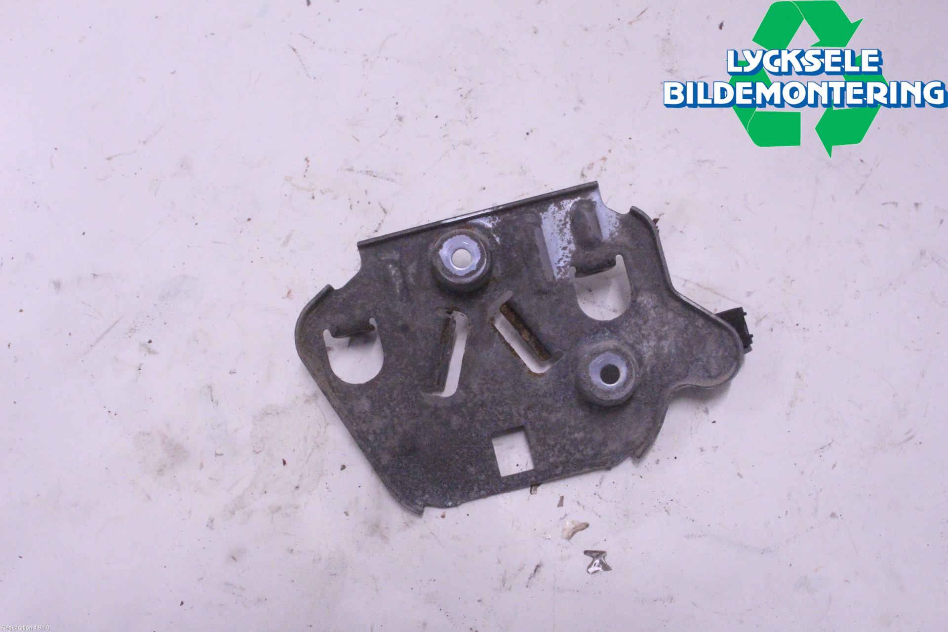 Mercedes-Benz MB C-KLASS (W205) 14-21 Bränslefilter-Hållare