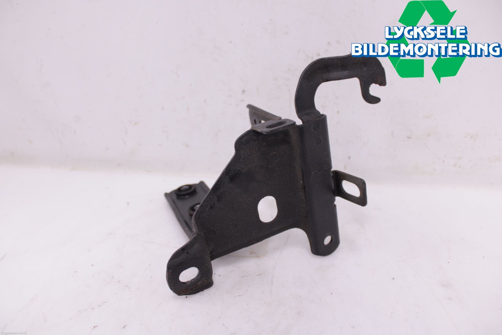 Citroen C5 08-17 Styrservopumpsfäste