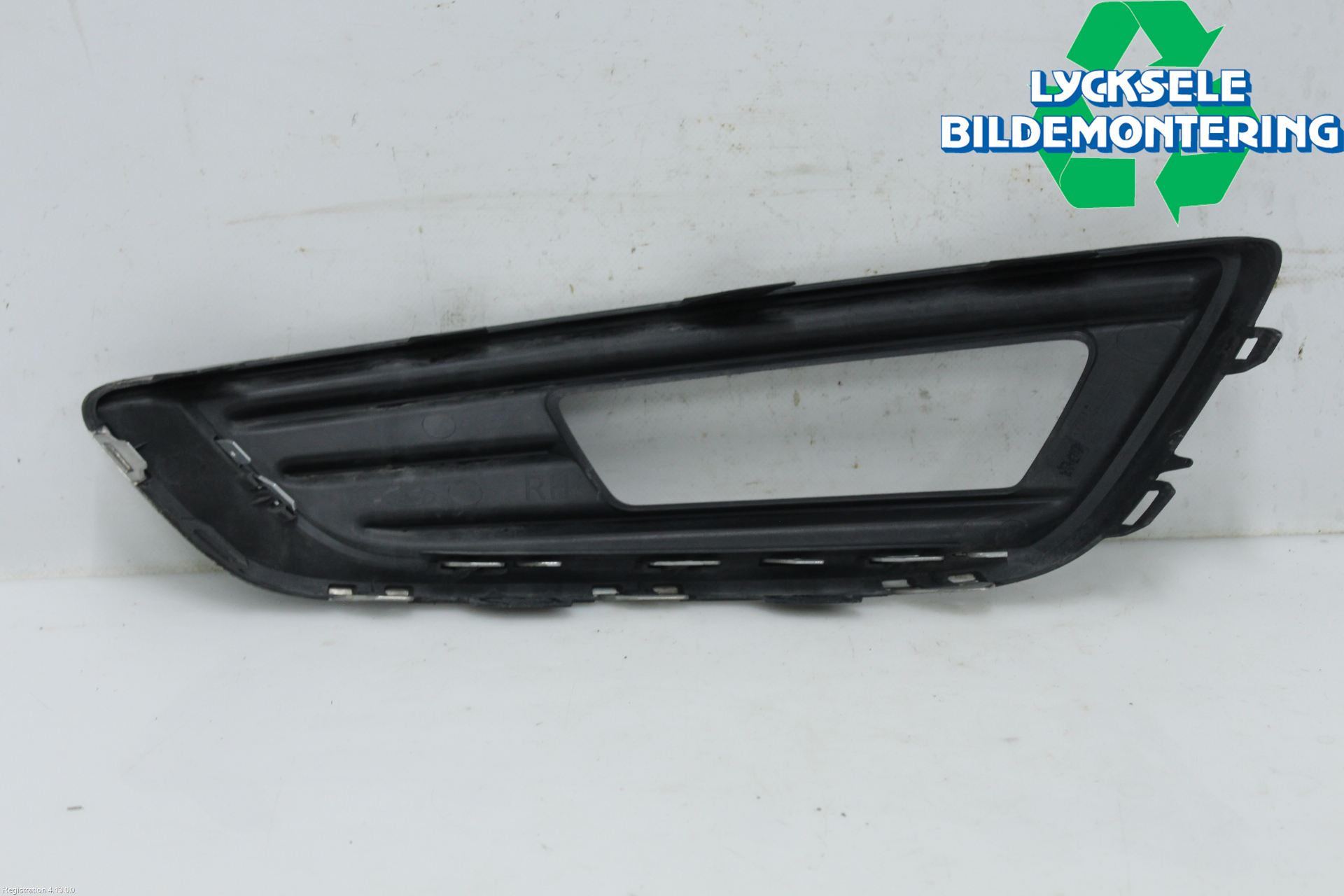 Ford FOCUS 15-18 Dimljussarg Fram