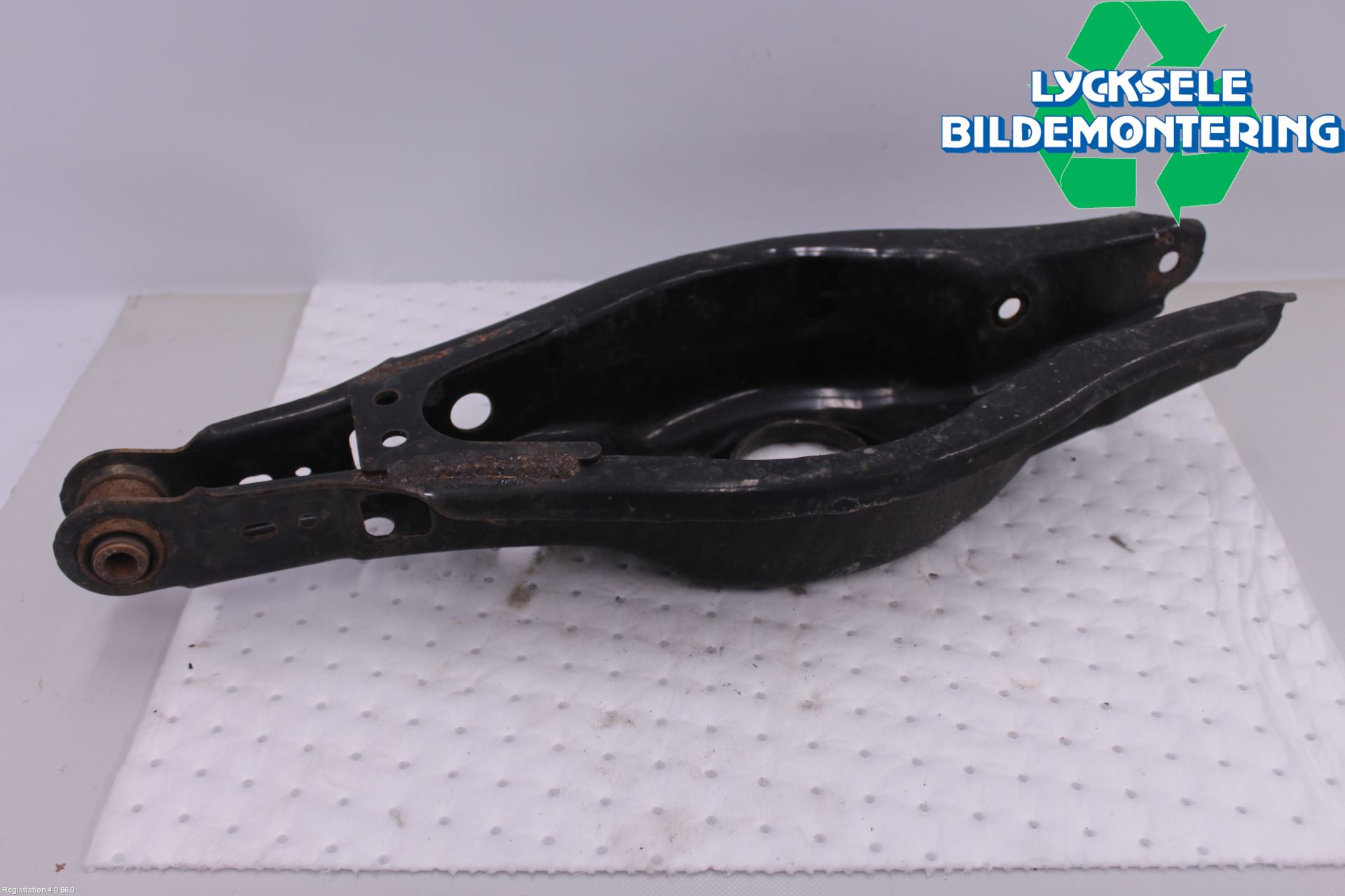 Toyota AURIS 13-19 Bärarm Bak Höger