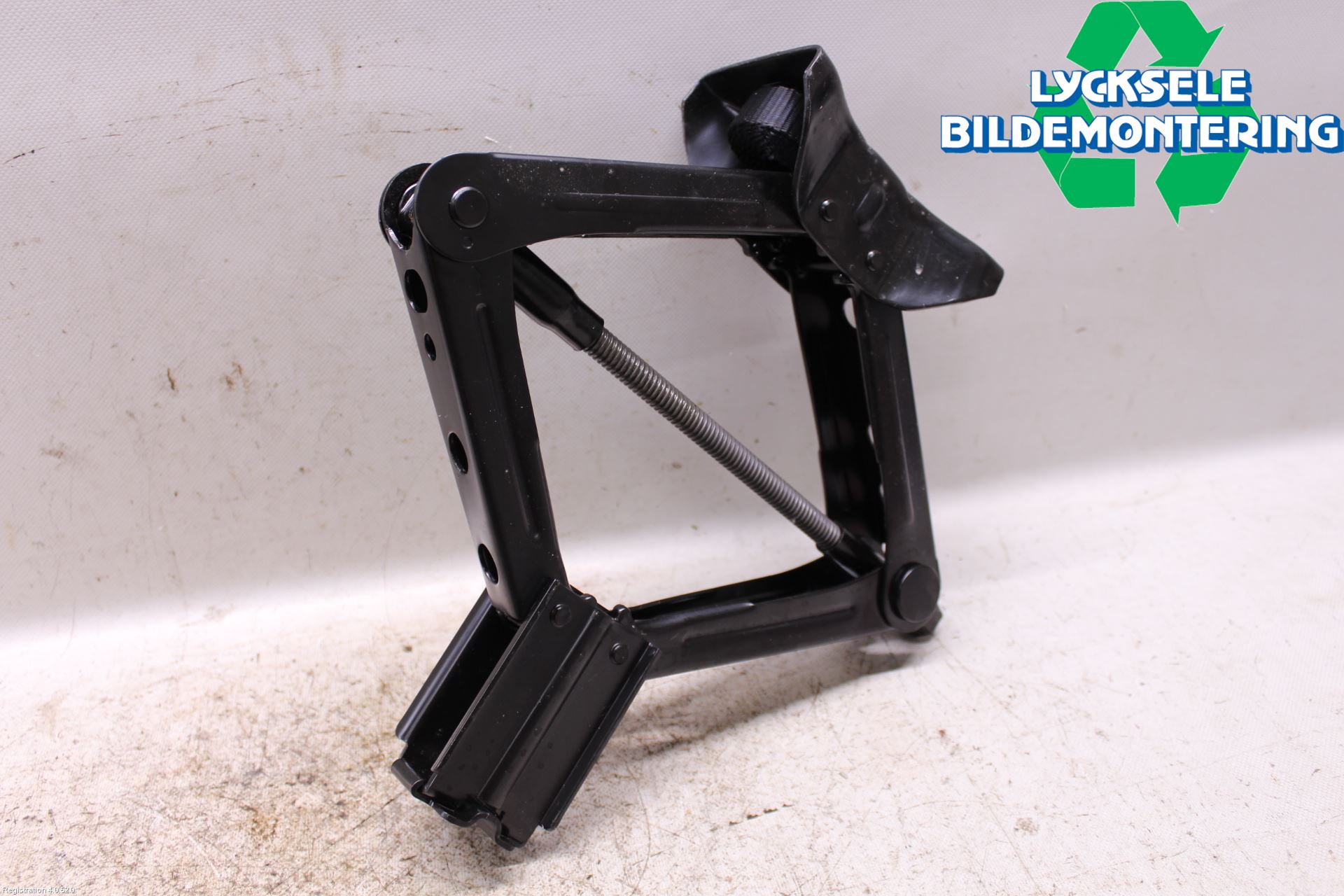 Ford KUGA 17-19 Verktygsfack-Förvaring