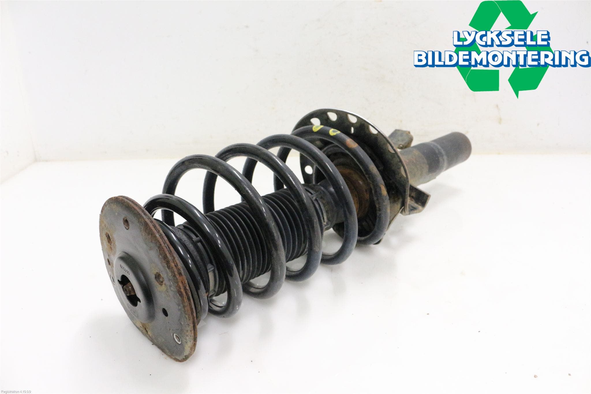 Volvo XC70 08-13 Fjäderben Fram Höger