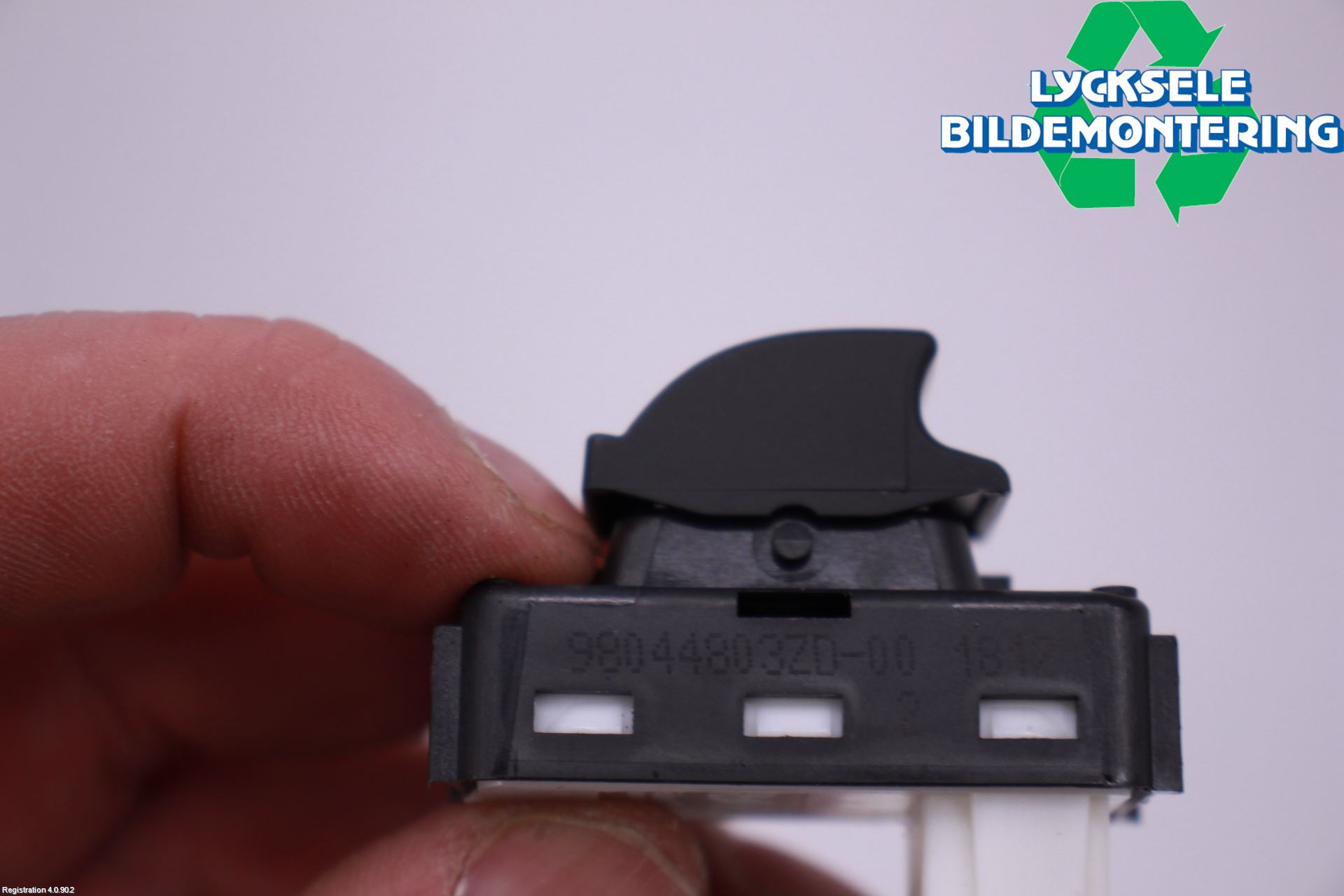 Citroen C4/E-C4 C4X/E-C4X III 21- Strömställare Elhiss