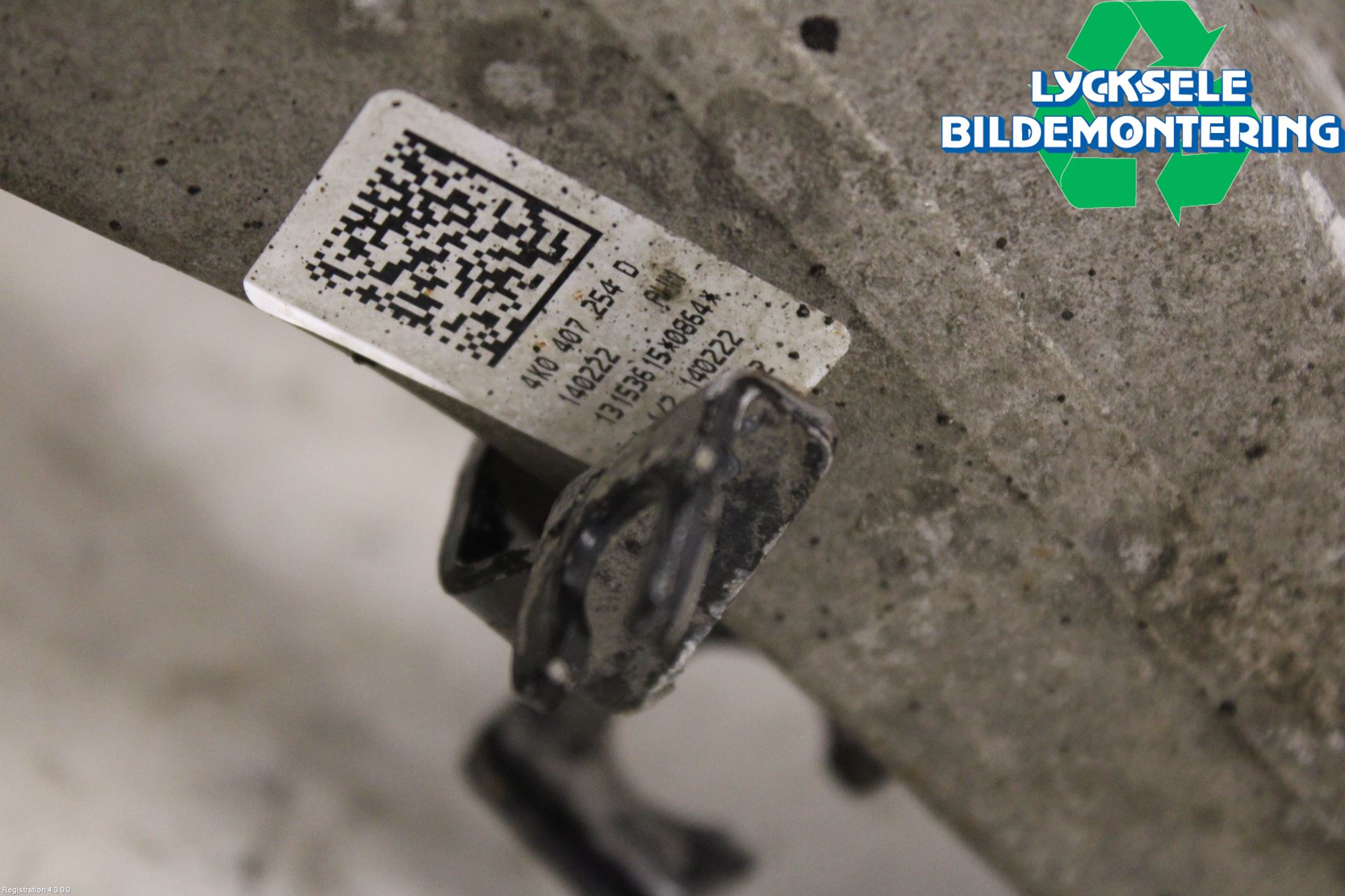 Audi A6 F2/C8 19- Styrspindel Lagerhus Hö