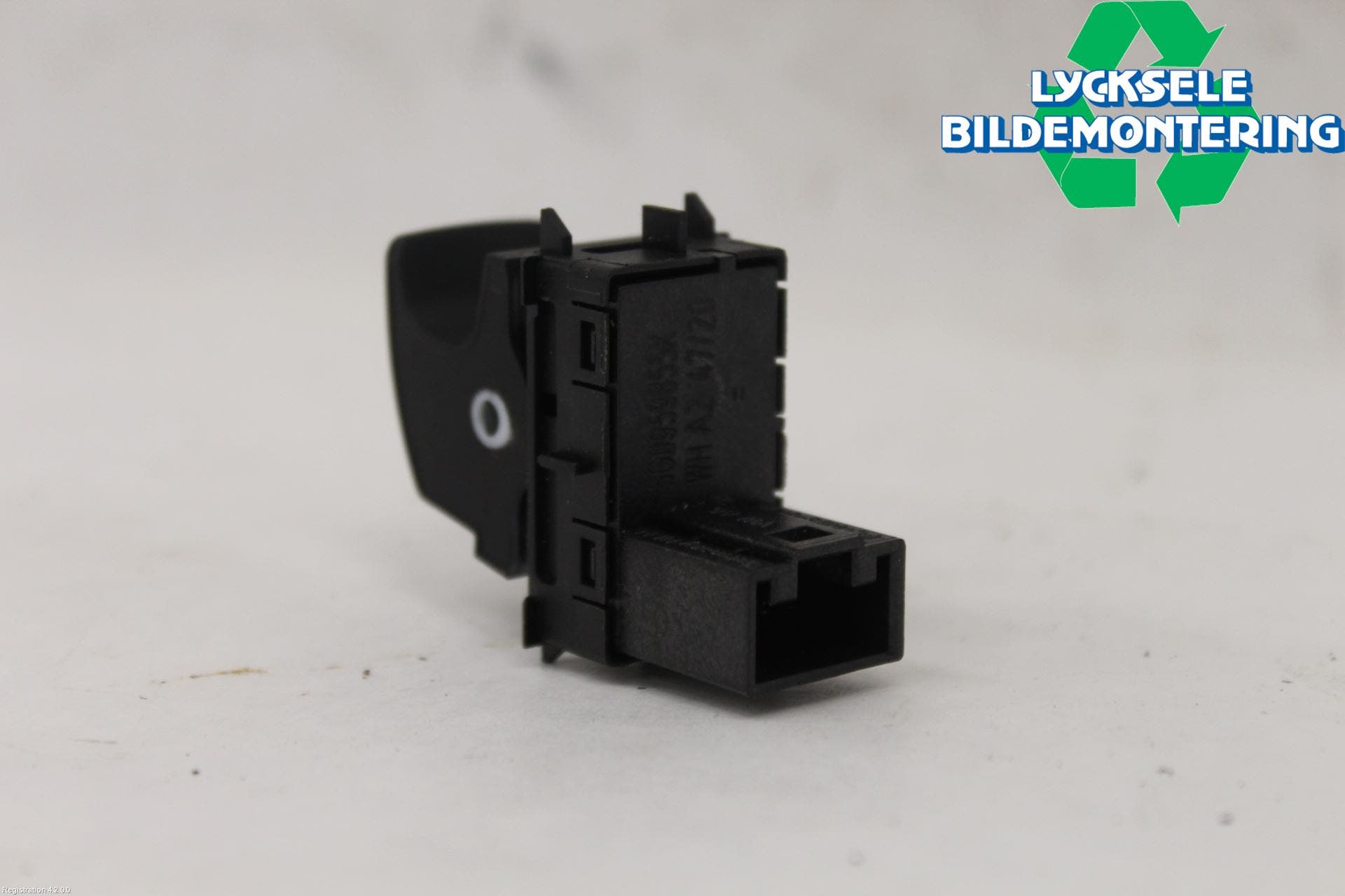 Skoda KAMIQ 20- Strömställare Elhiss