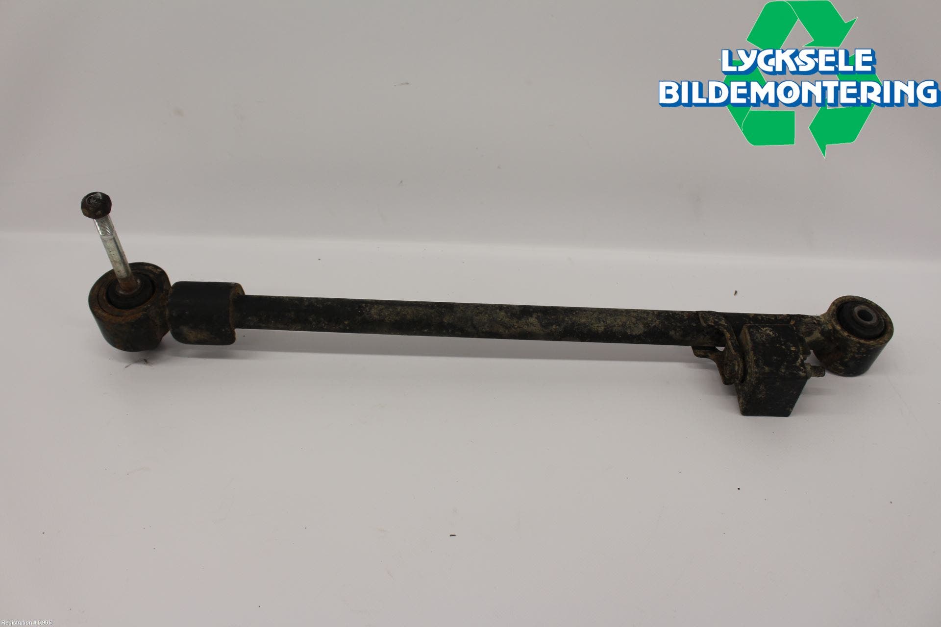 Nissan PATROL Bärarm Bak Vänster