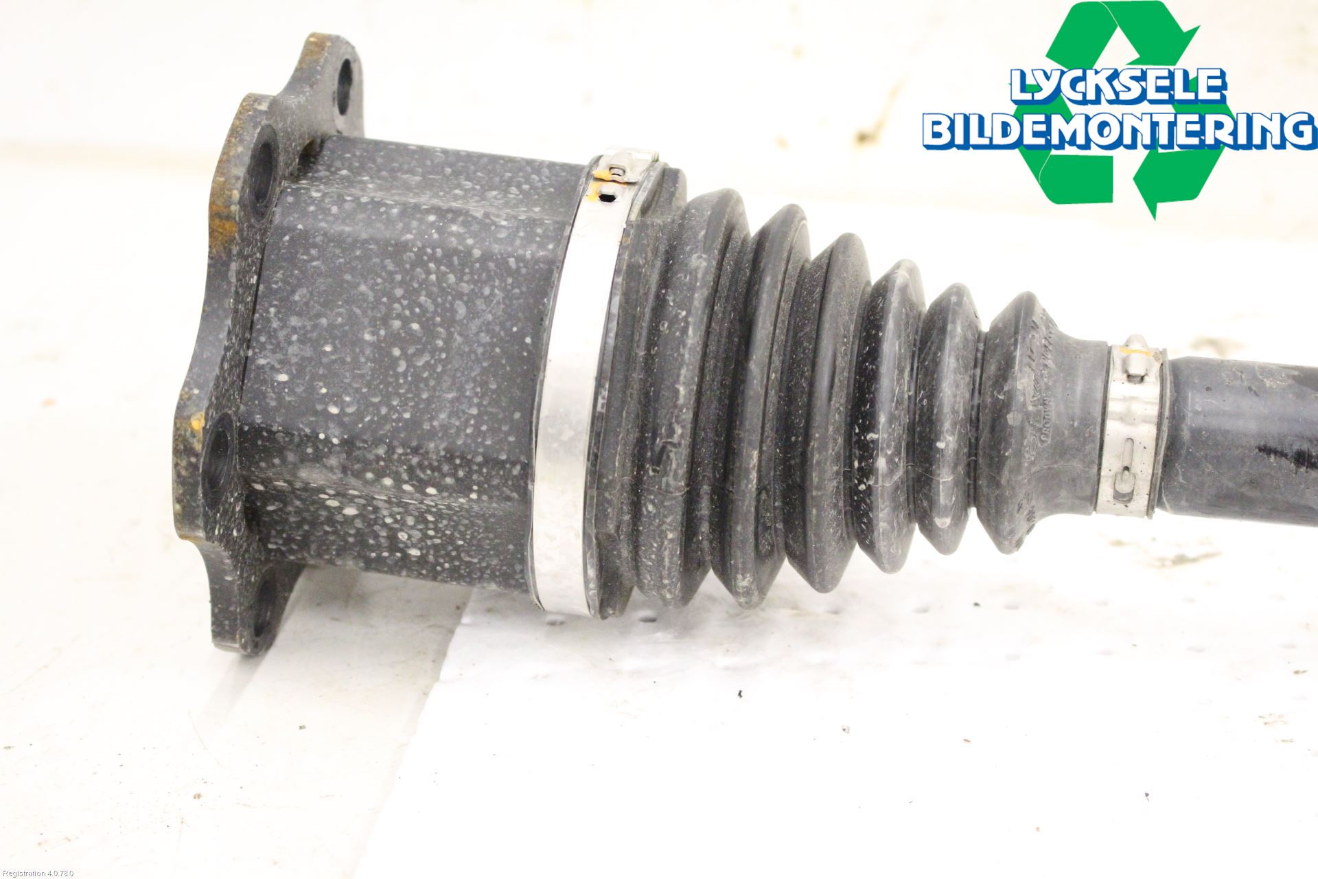 Audi A6 F2/C8 19- Drivaxel Fram Höger