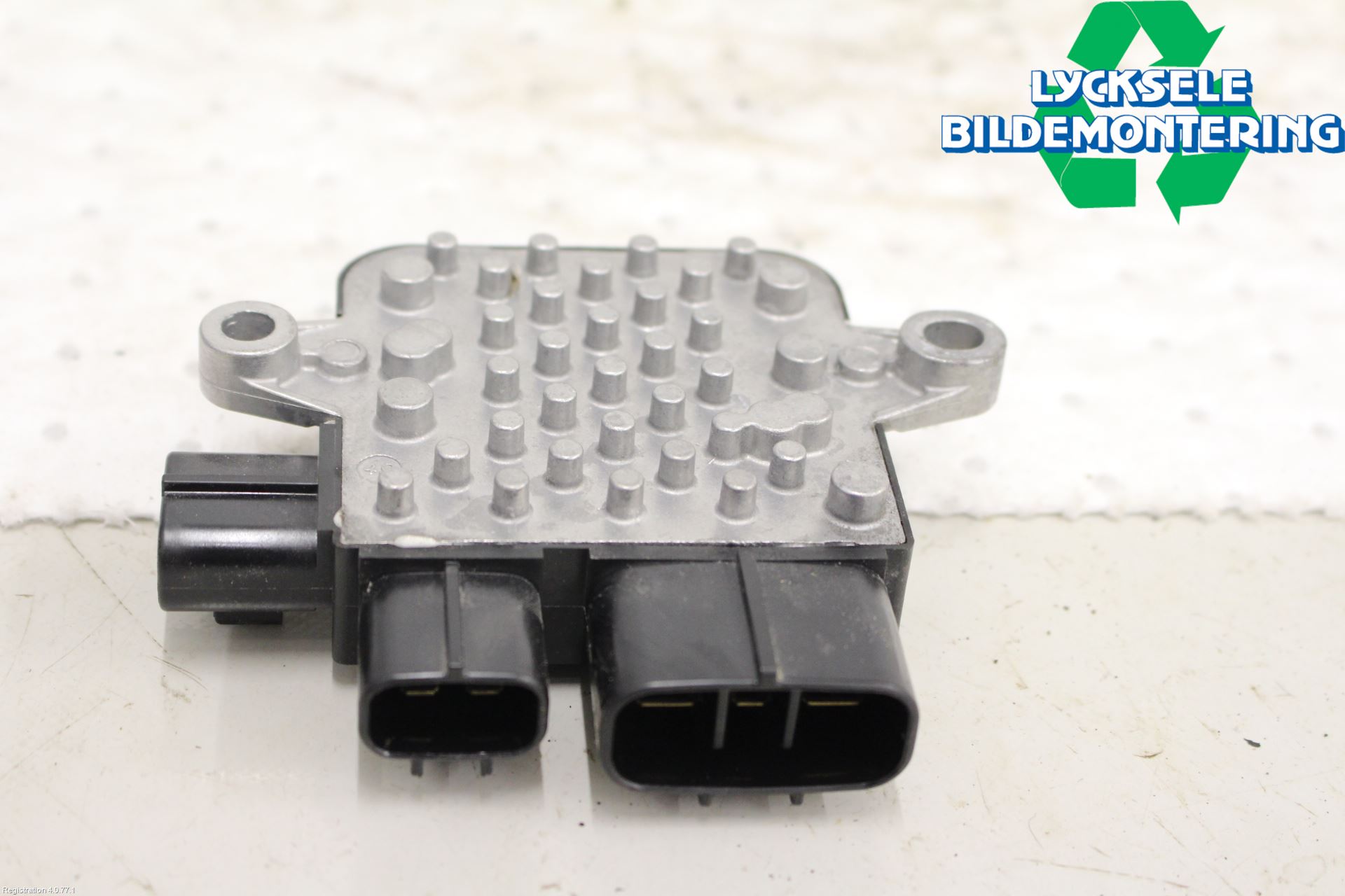 Nissan LEAF 18- Relä Kylfläkt