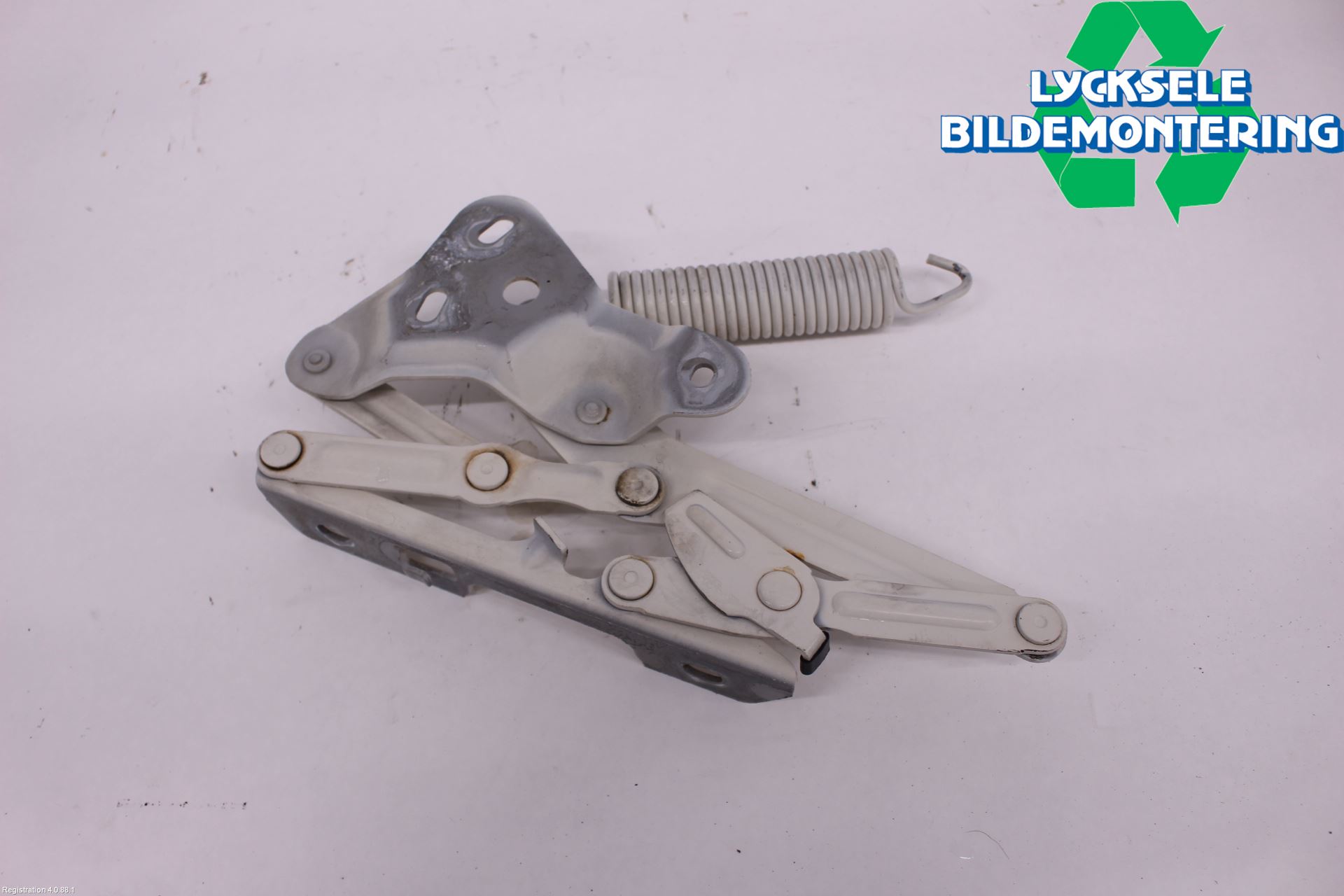 Volvo 940 91-98 Huvgångjärn