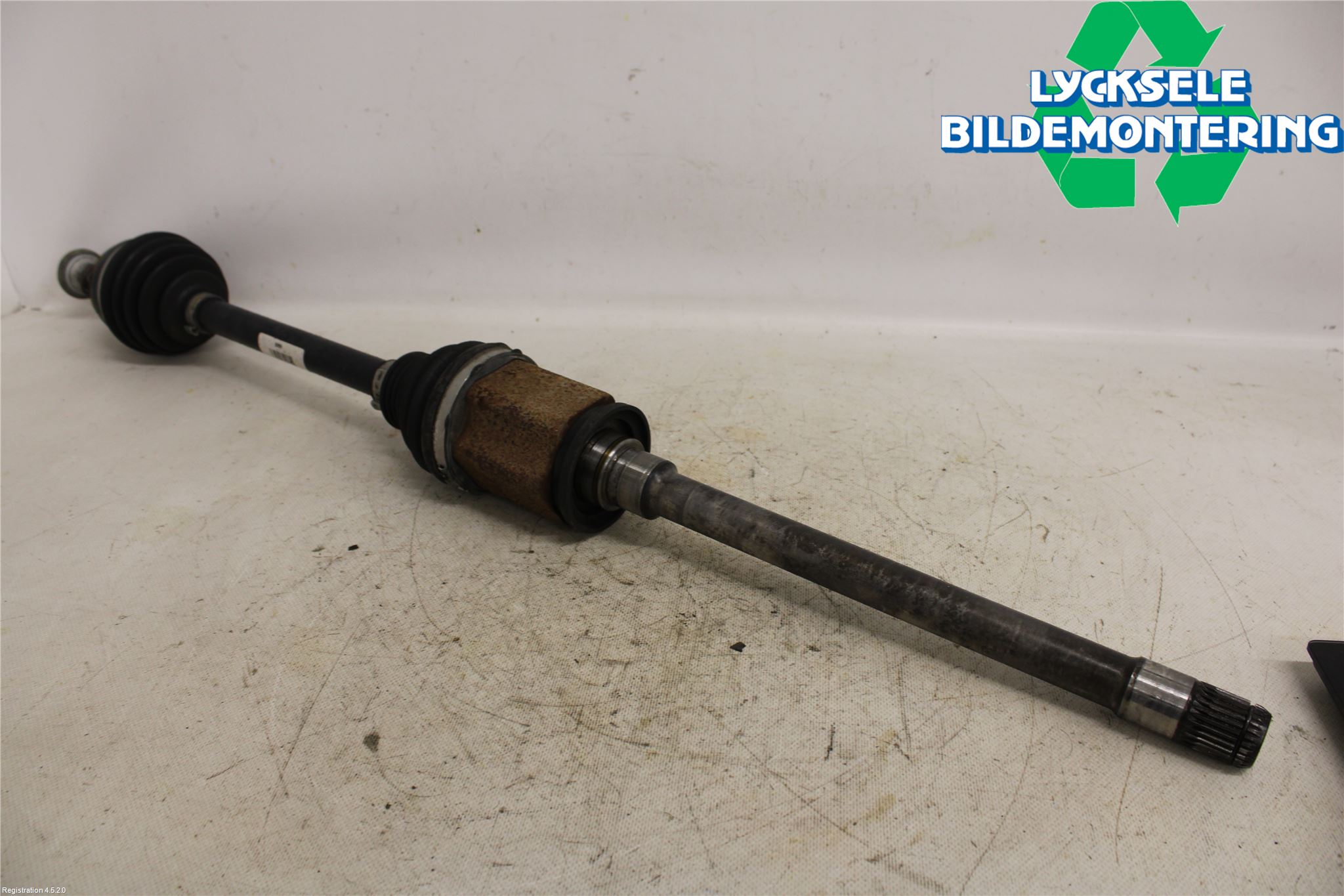 BMW X3 F25 10-17 Drivaxel Fram Höger