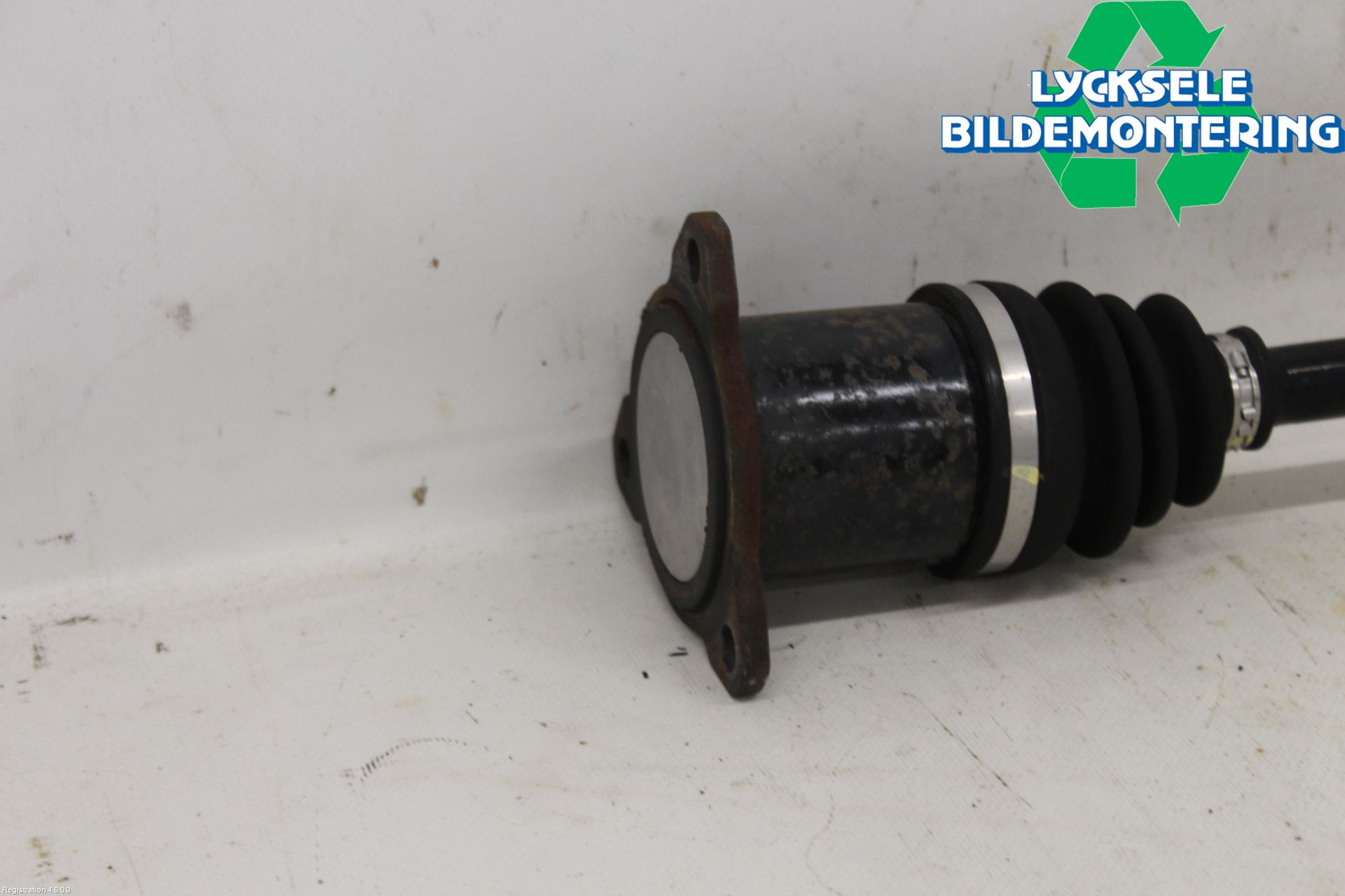 Suzuki SX4 S-CROSS 14-21 Drivaxel Bak Höger