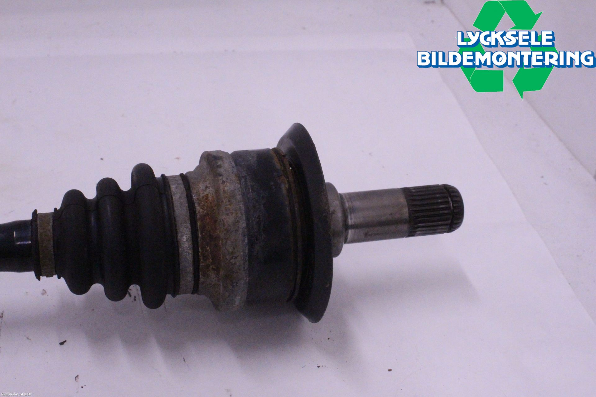 BMW 3 F30/F31/F80 12-19 Drivaxel Bak Höger