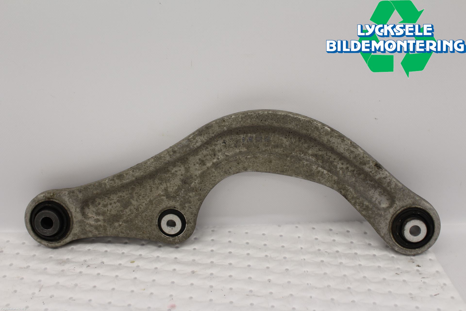 Volkswagen VW ID.4 21- Bärarm Bak Övre Höger