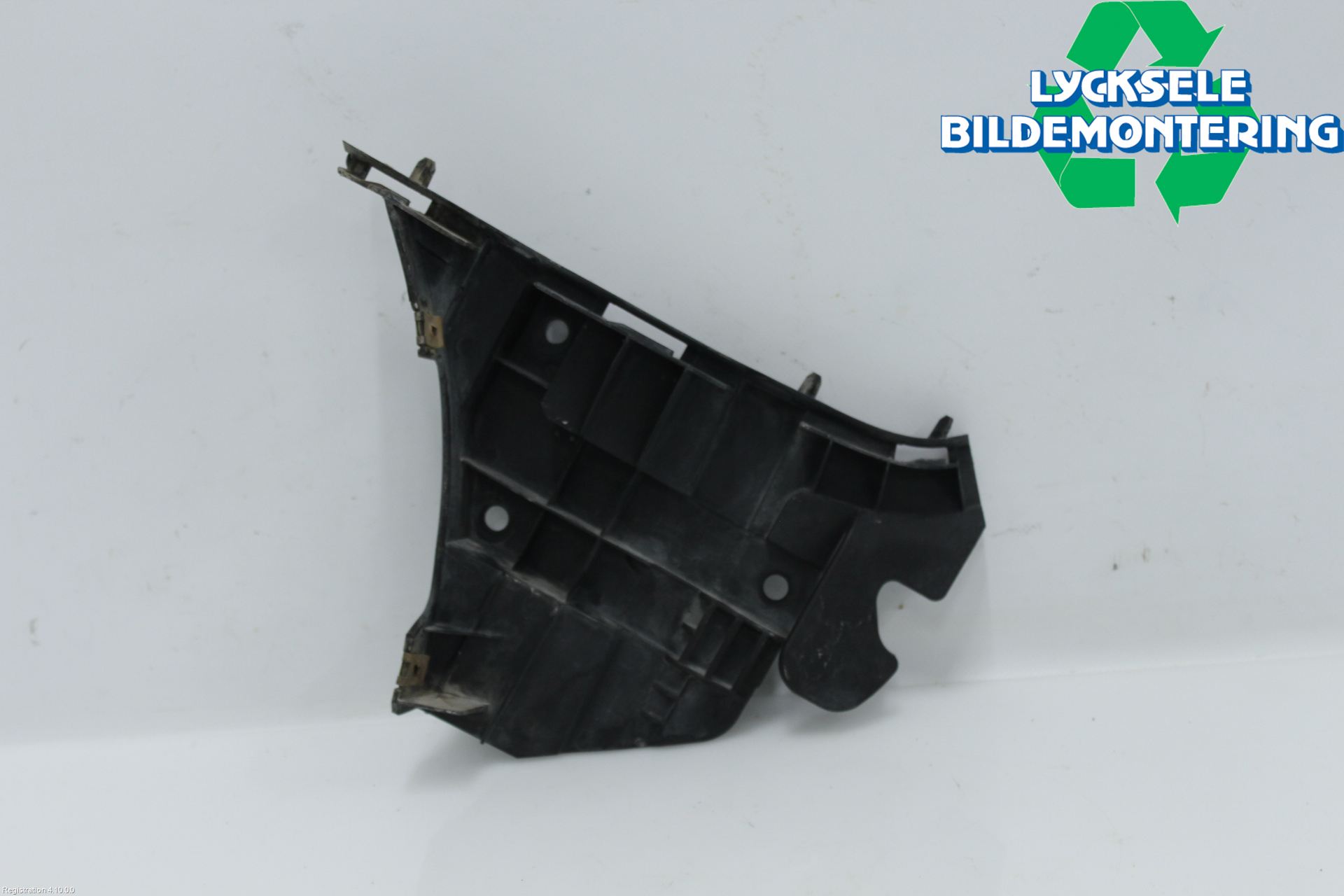 Volvo V70 08-13 Stötfångarfäste Fram Hö