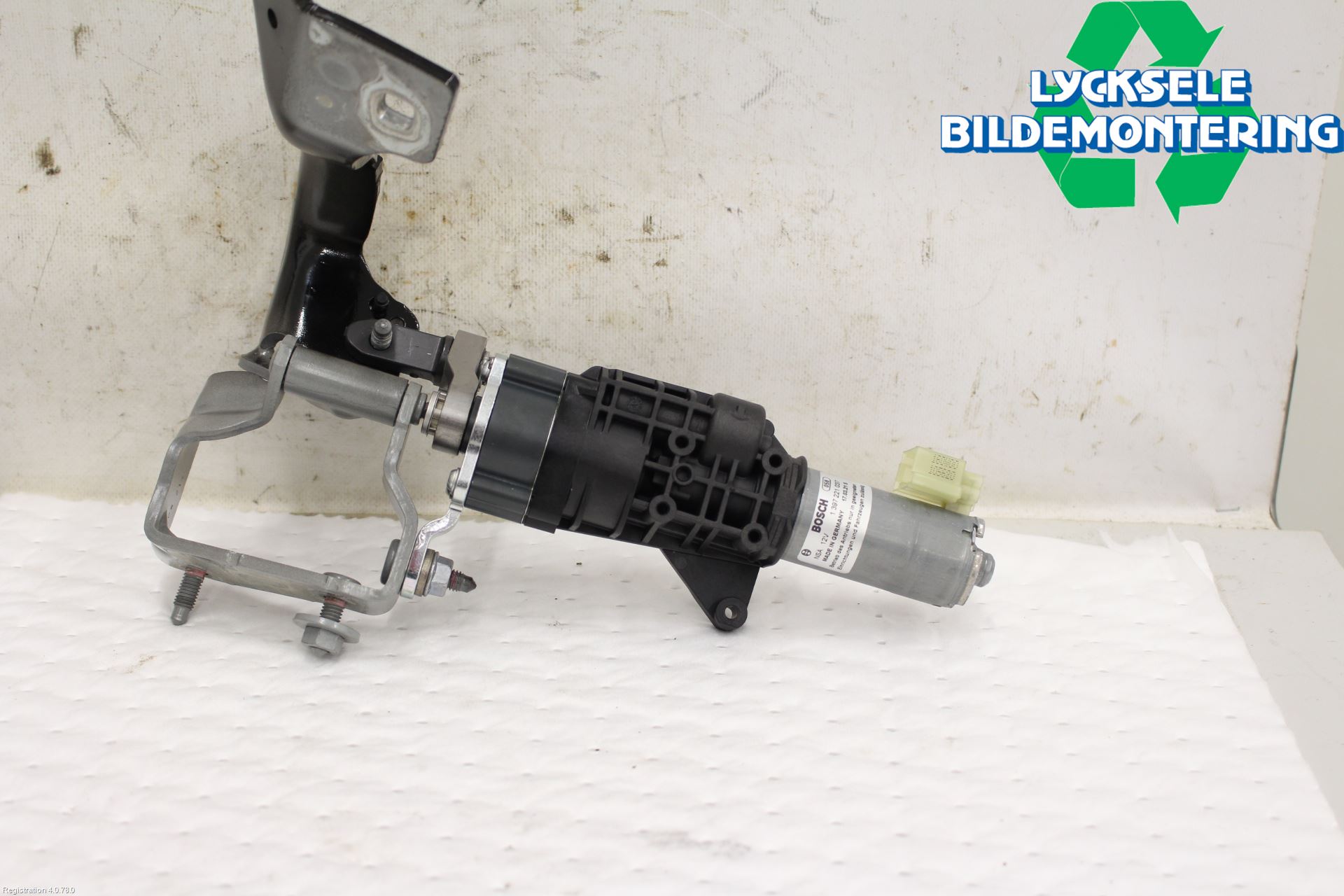 Audi A6 F2/C8 19- Bakluckeöppnare Automatisk