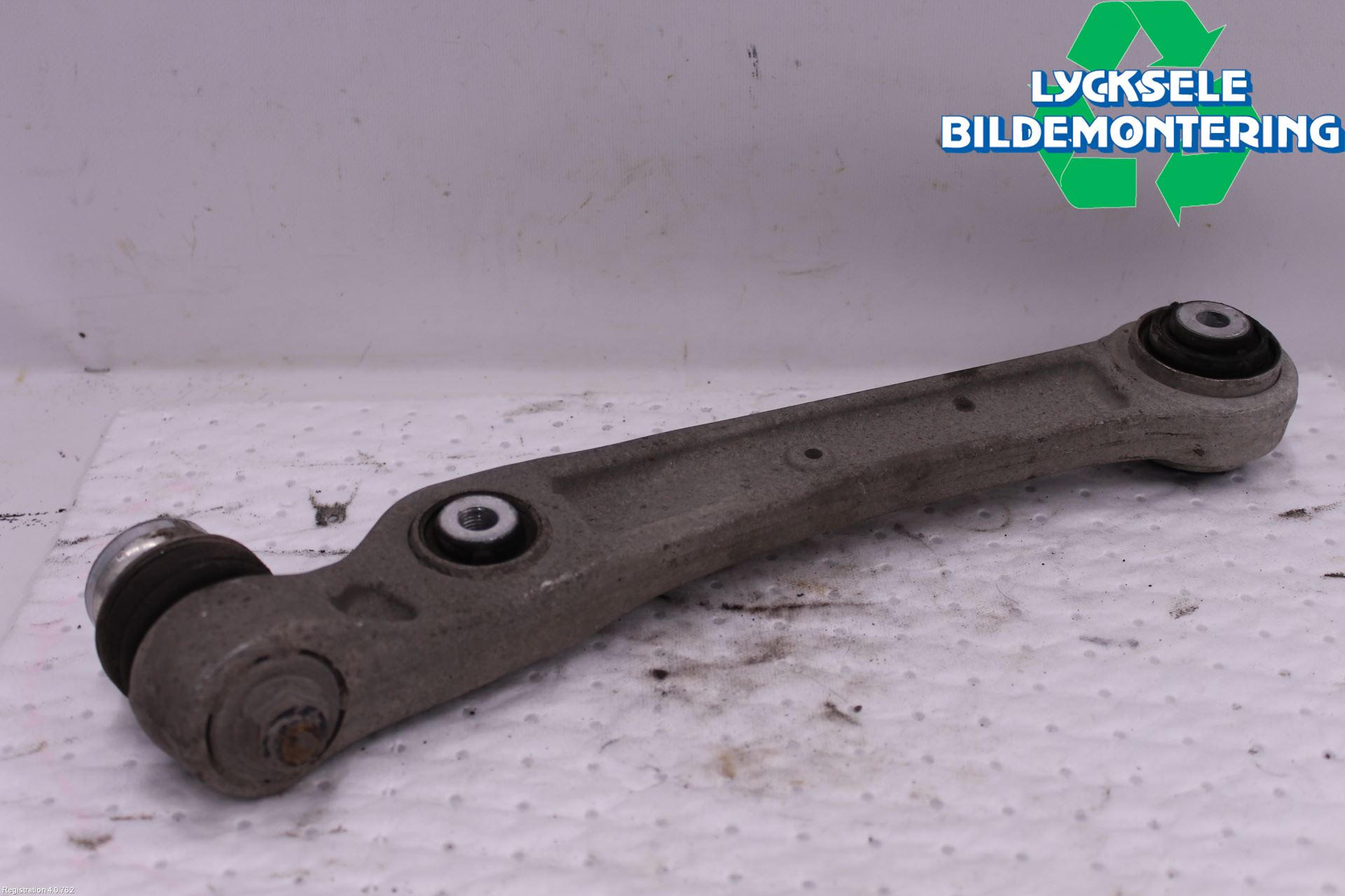 Audi A6 F2/C8 19- Bärarm Fram Undre Vä