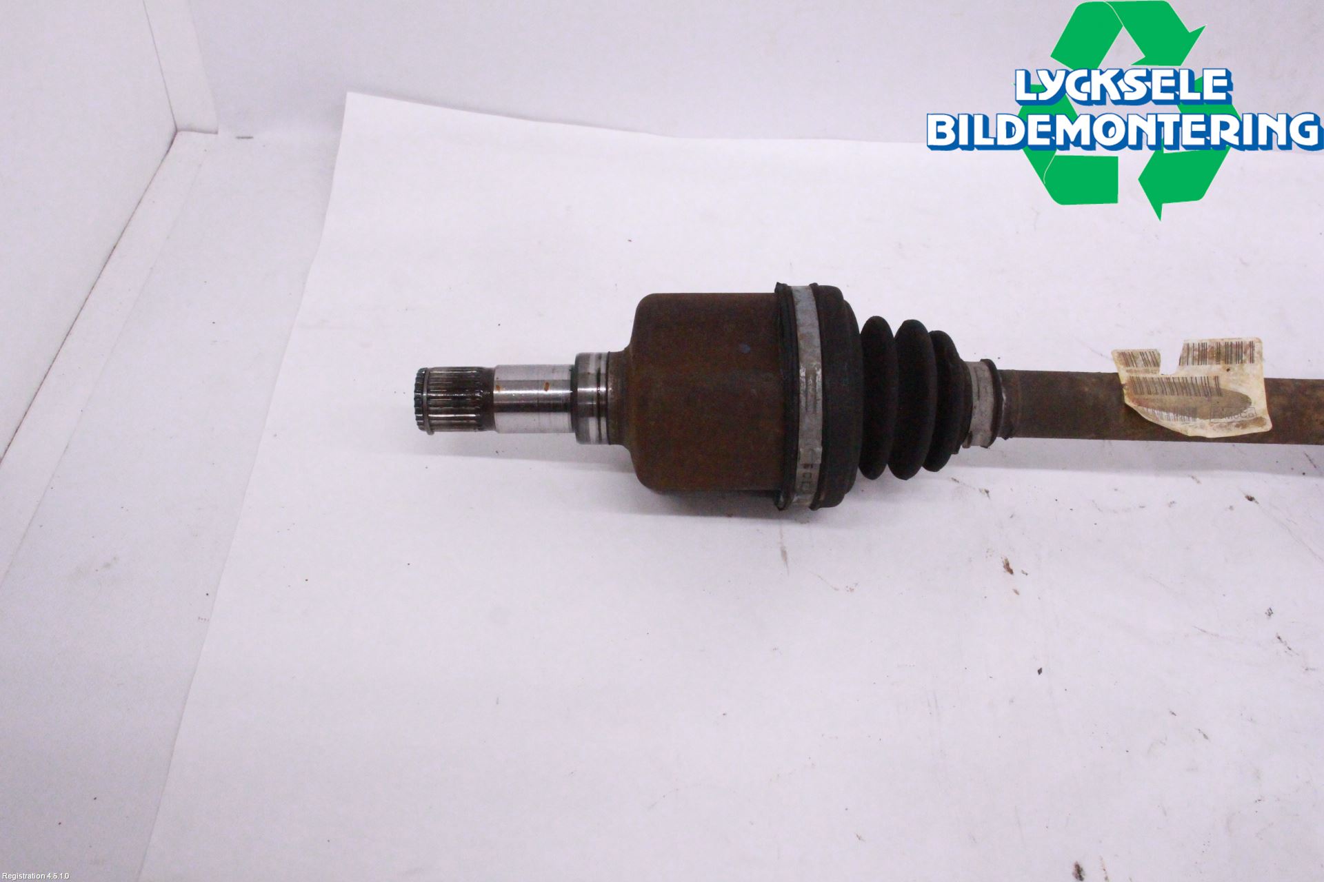 Volvo V60 11-13 Drivaxel Fram Vänster
