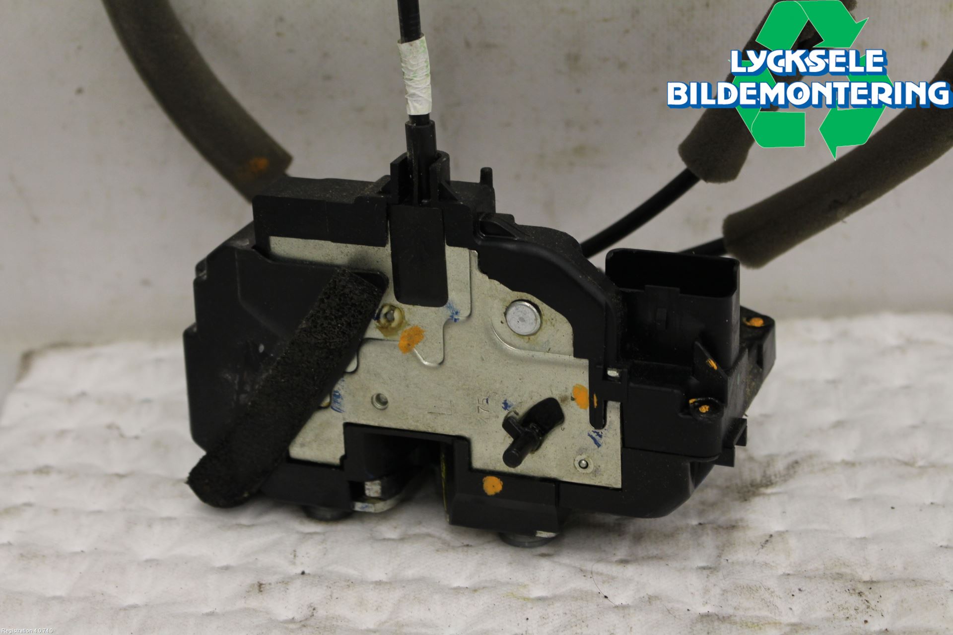 Nissan NAVARA 05-16 Låskista-Dörrlås