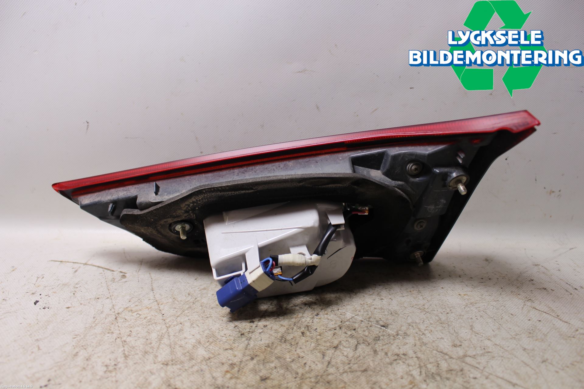 Toyota AURIS 13-19 Bakljus Lucka Vä