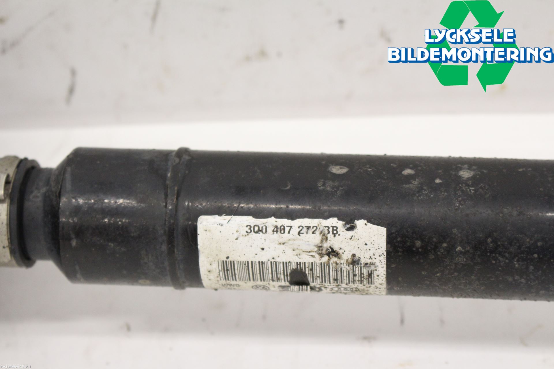 Skoda SUPERB 16-24 Drivaxel Fram Höger