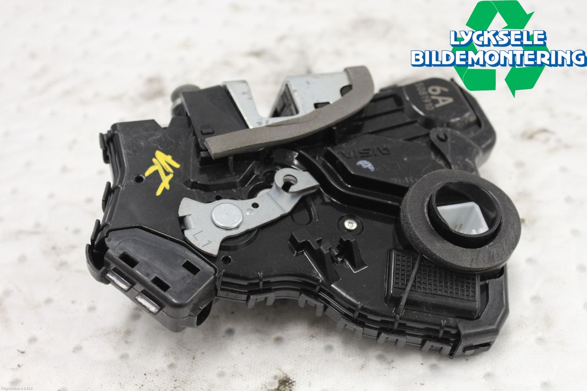 Toyota RAV4 13-18 Låskista-Dörrlås