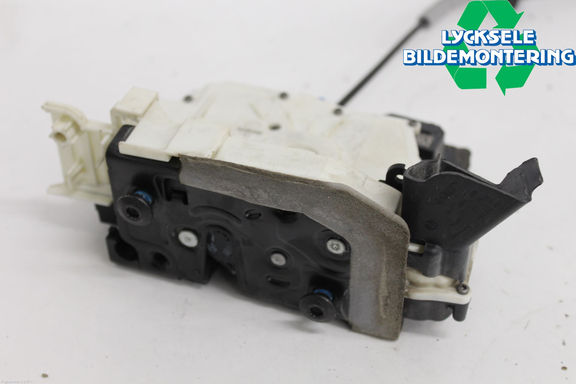 Audi A6 F2/C8 19- Låskista-Dörrlås