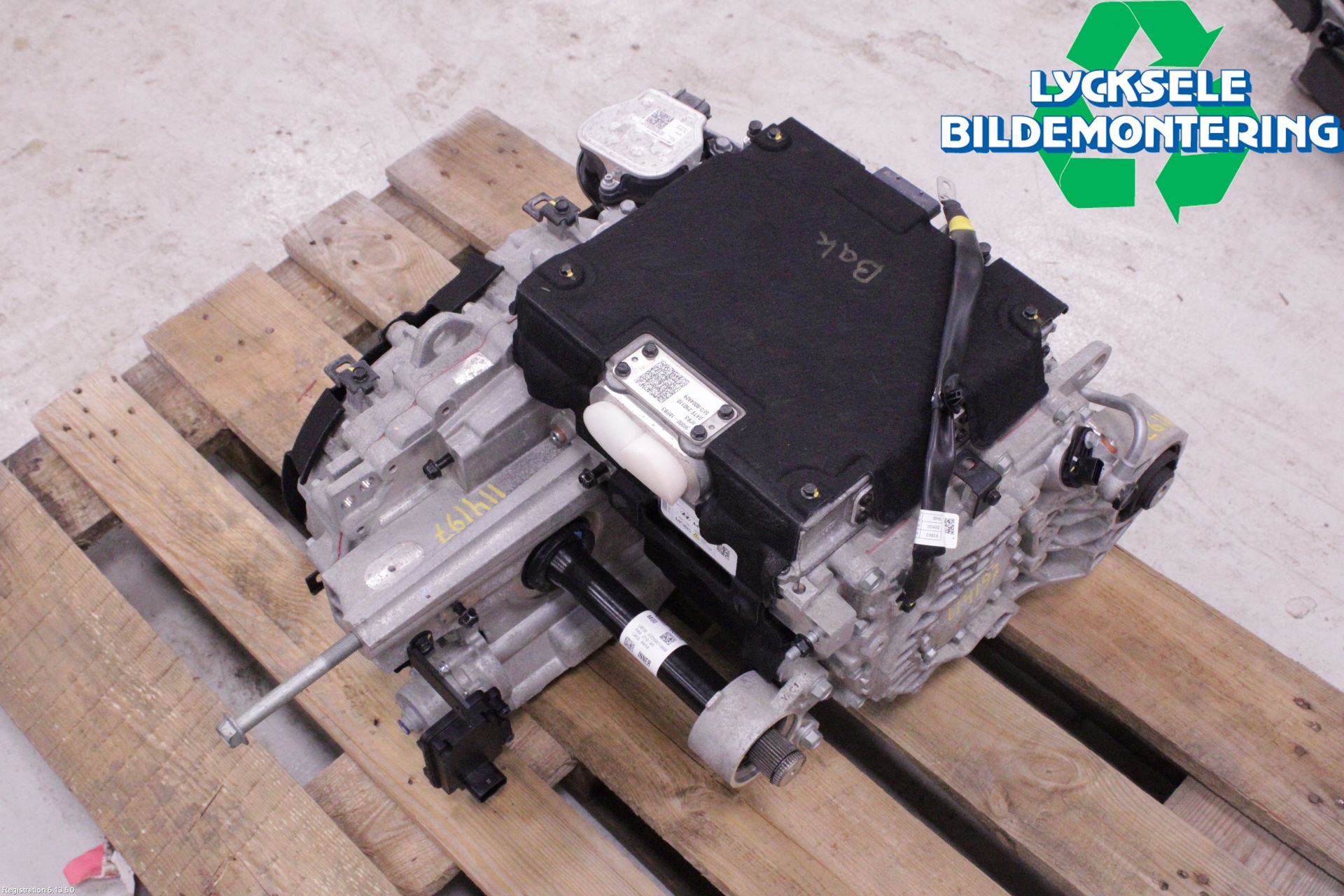 Kia EV9 24- Motor Elektrisk Bak
