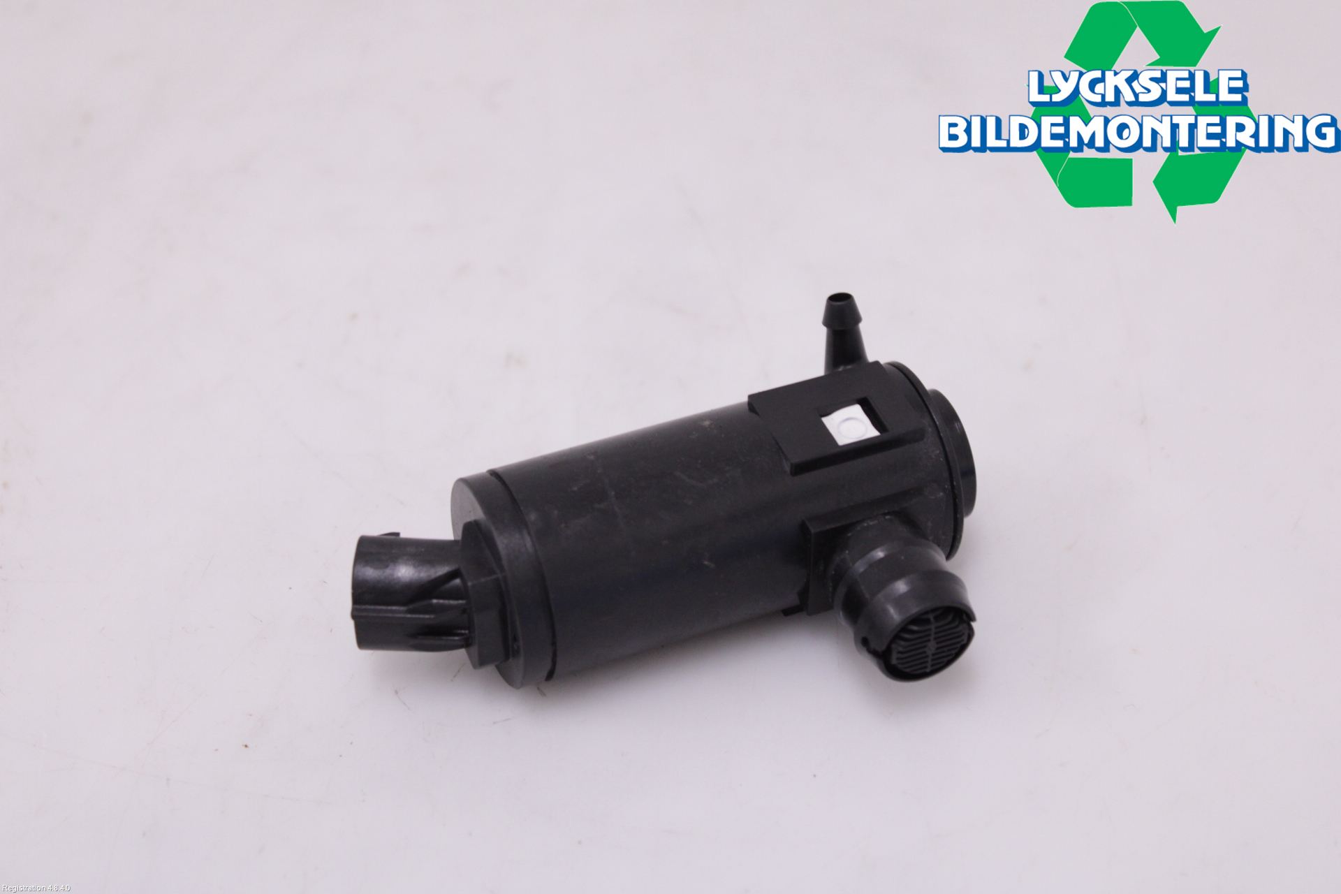 Toyota HILUX 16- Spolarpump Vindruta